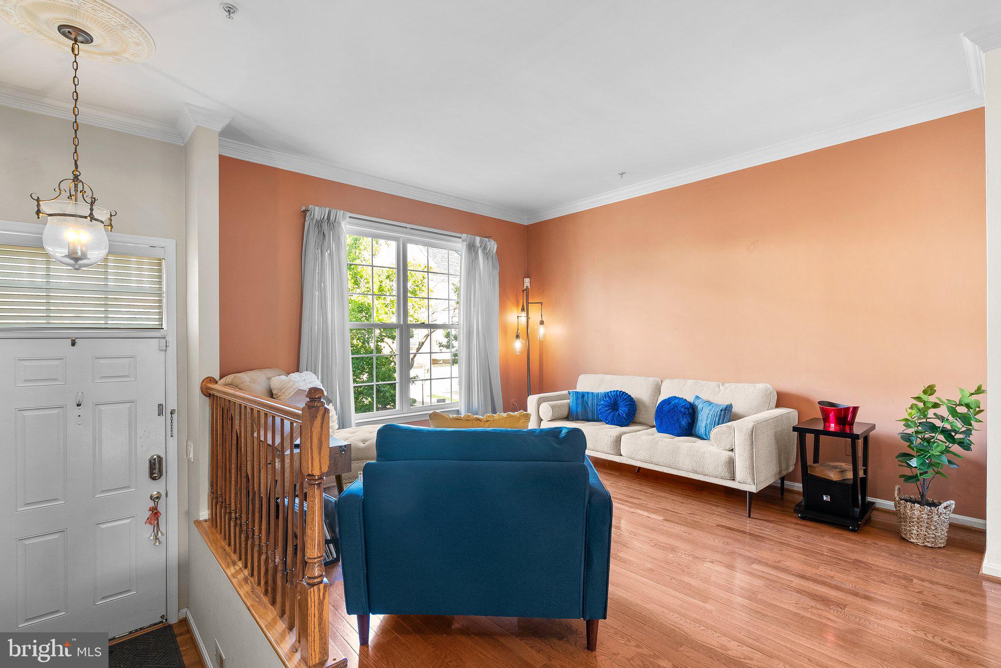 WOODVIEW VILLAGE PLAT 1 - Residential