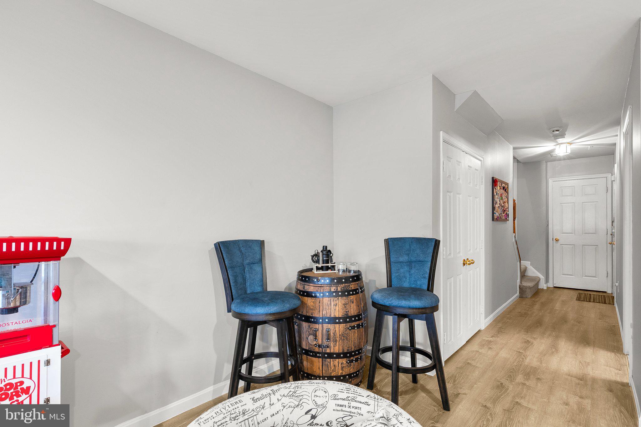 WOODVIEW VILLAGE PLAT 1 - Residential