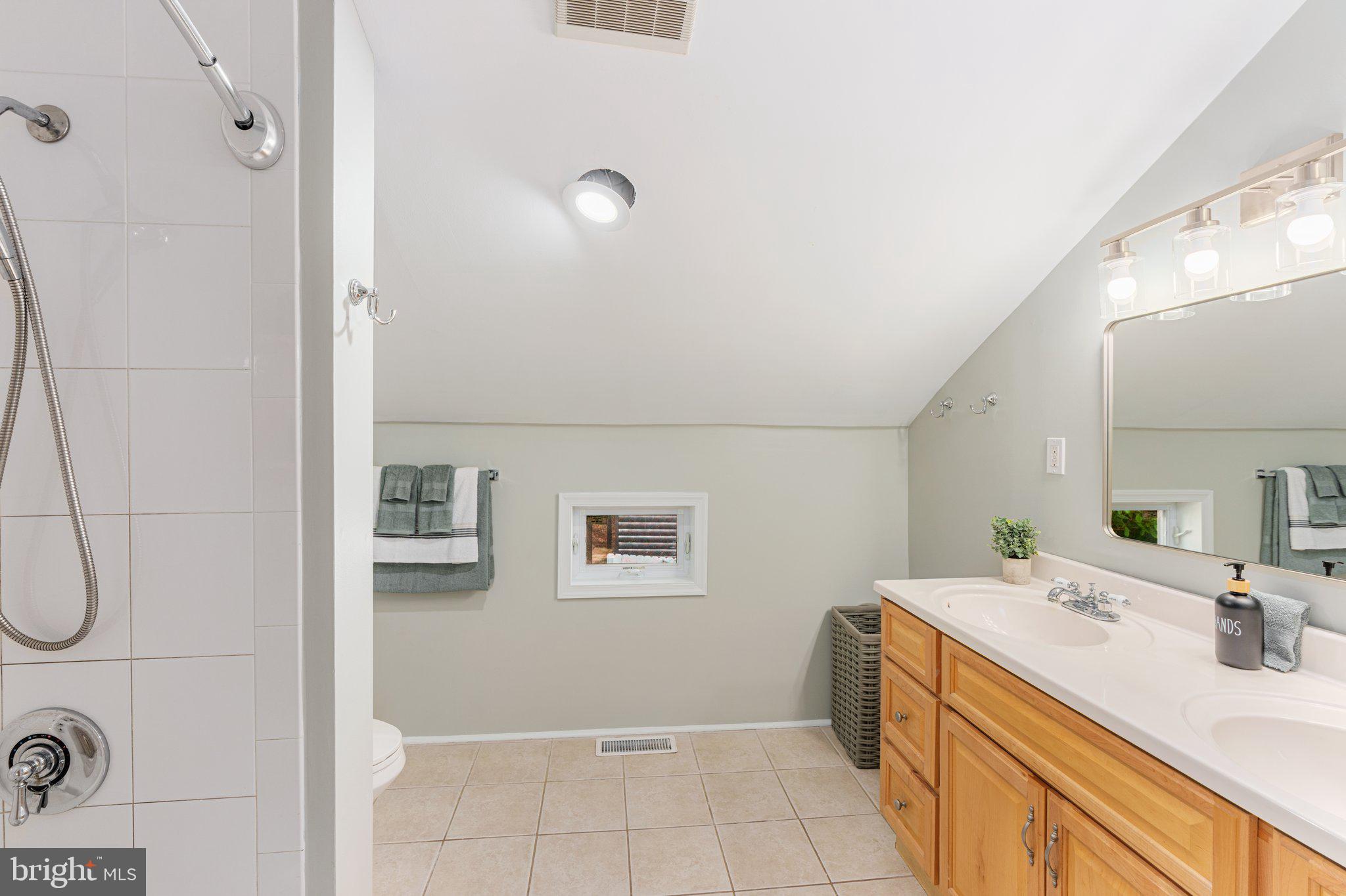 LAKE HARMONY - Residential