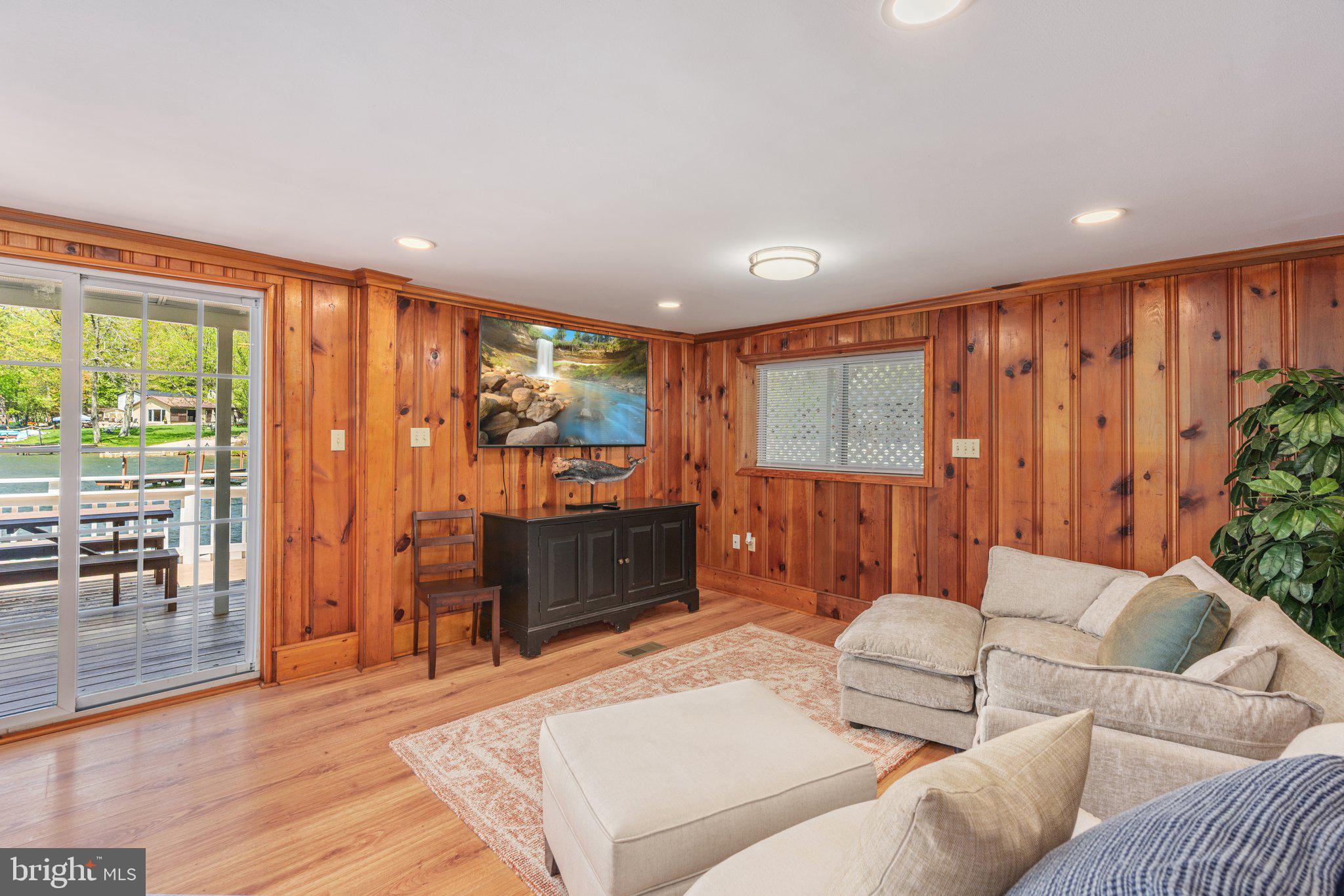 LAKE HARMONY - Residential