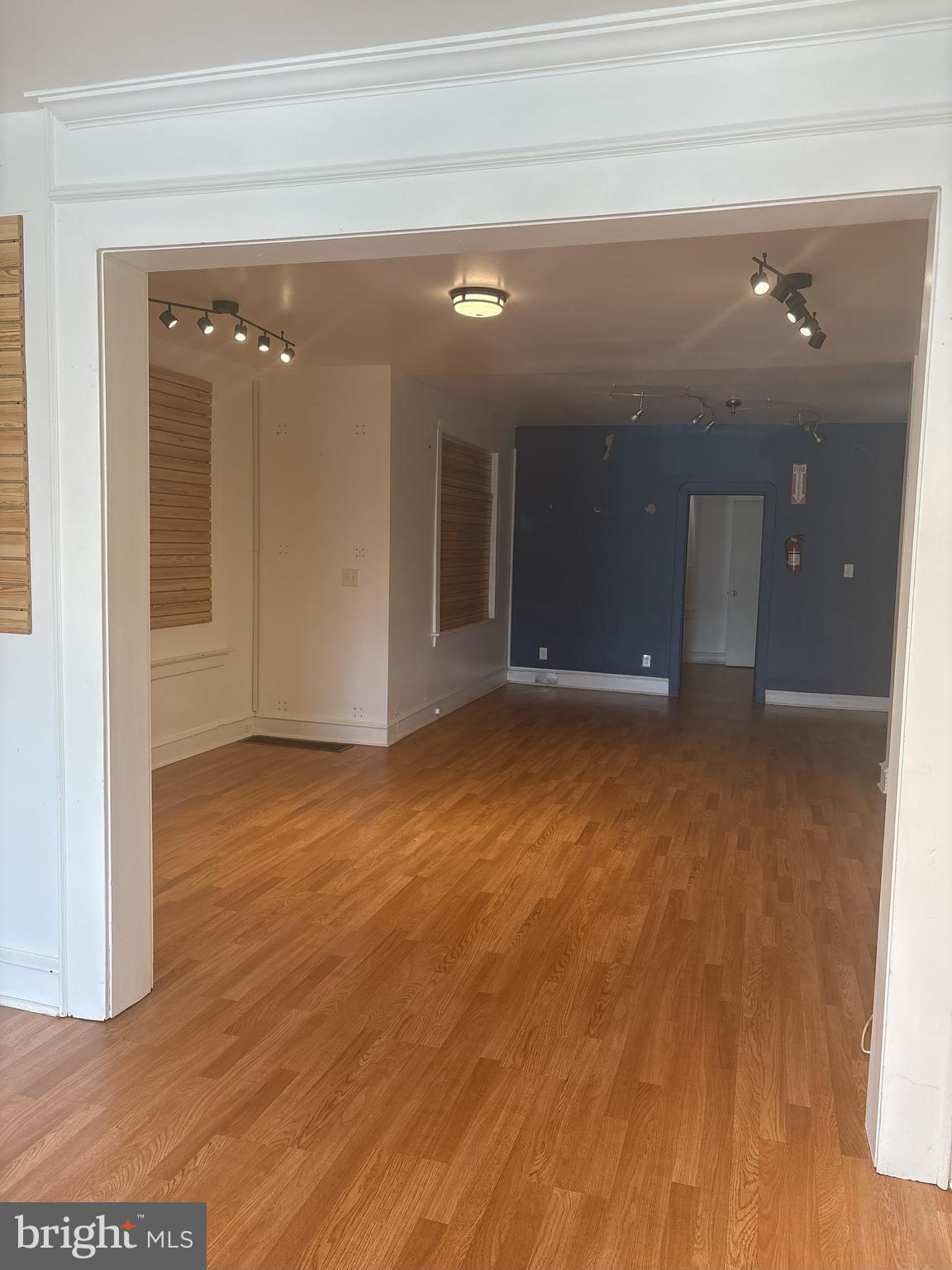 BURHOLME - Commercial Lease