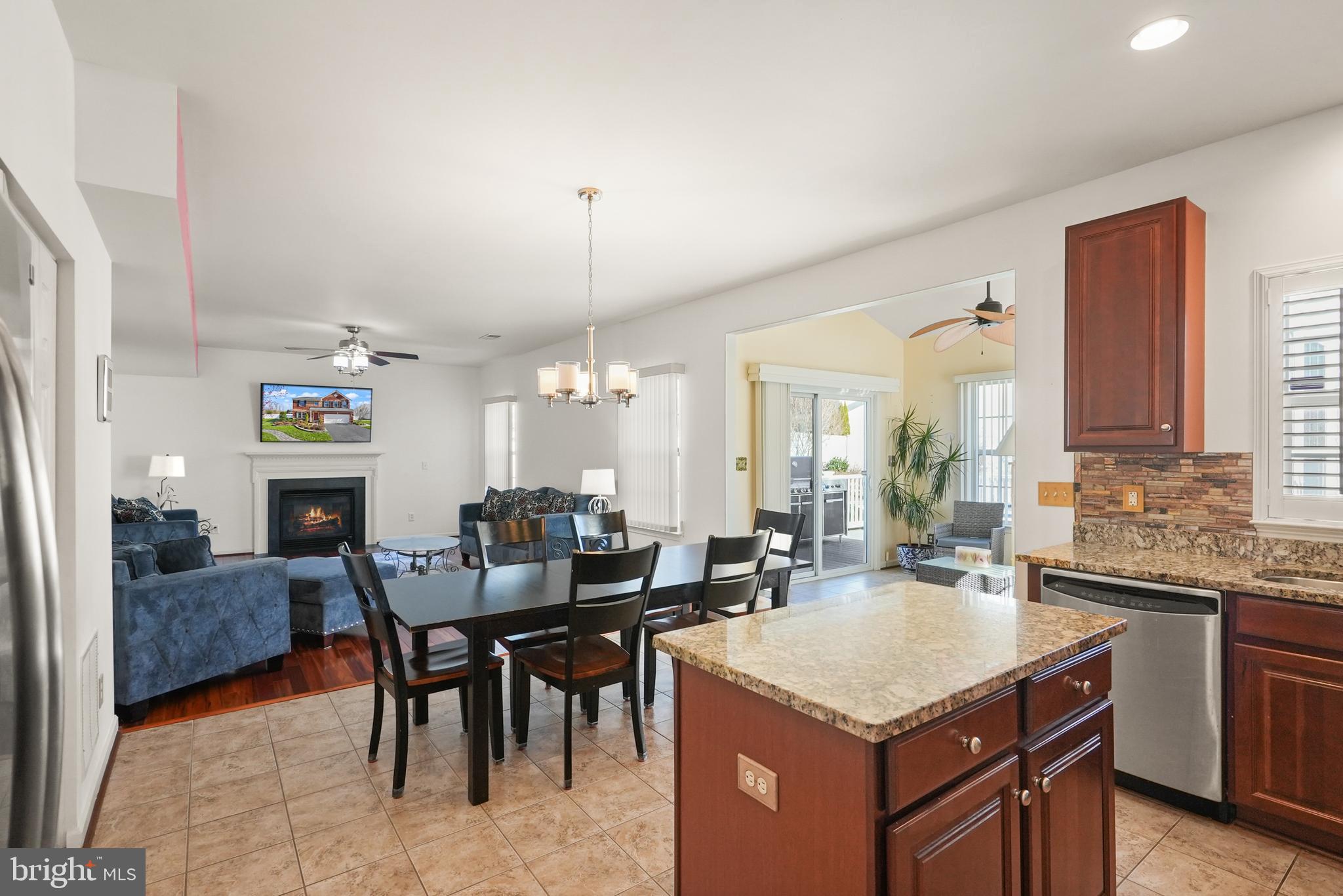 WAYSIDE VILLAGE - Residential