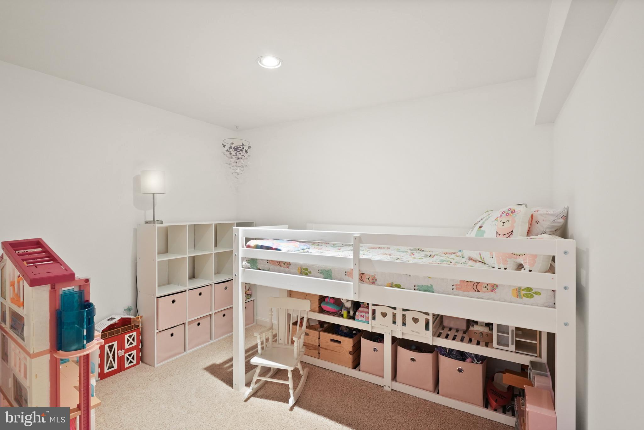 WAYSIDE VILLAGE - Residential