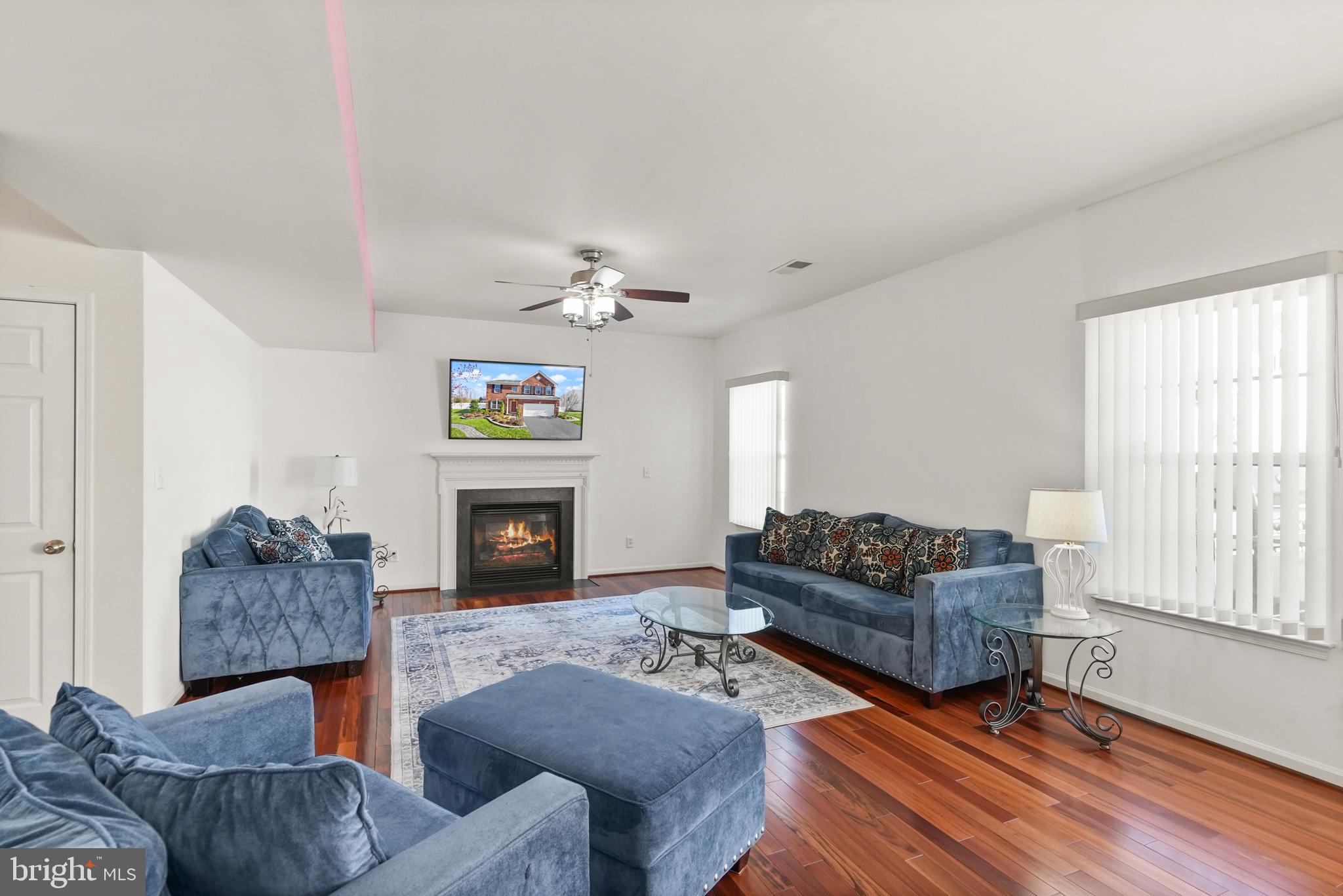 WAYSIDE VILLAGE - Residential