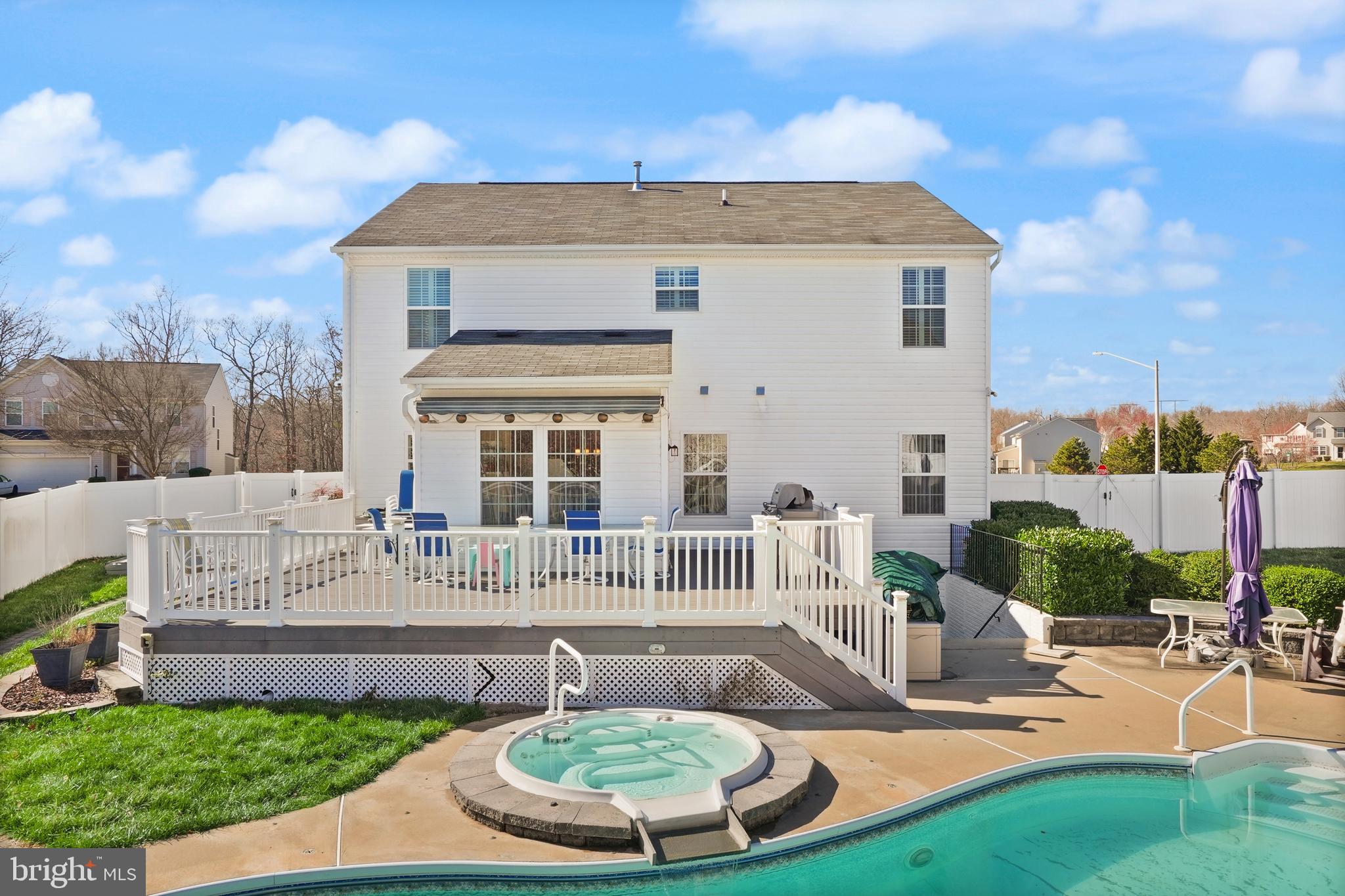 WAYSIDE VILLAGE - Residential