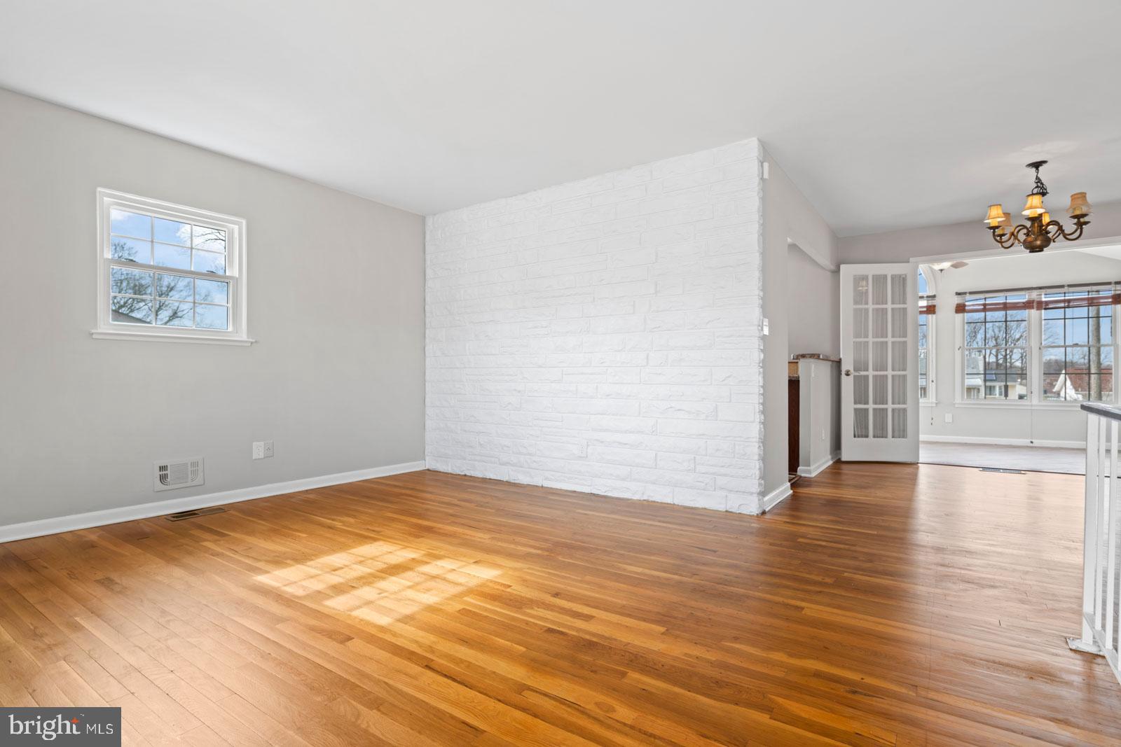 CARROLLWOOD - Residential