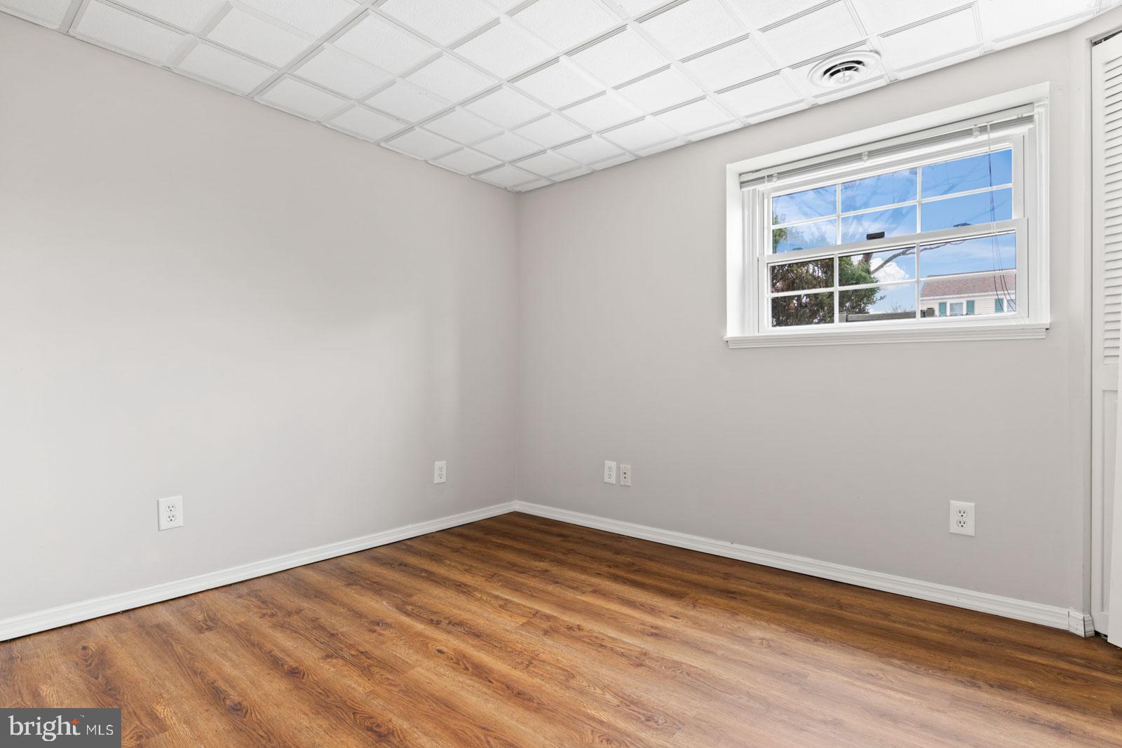 CARROLLWOOD - Residential