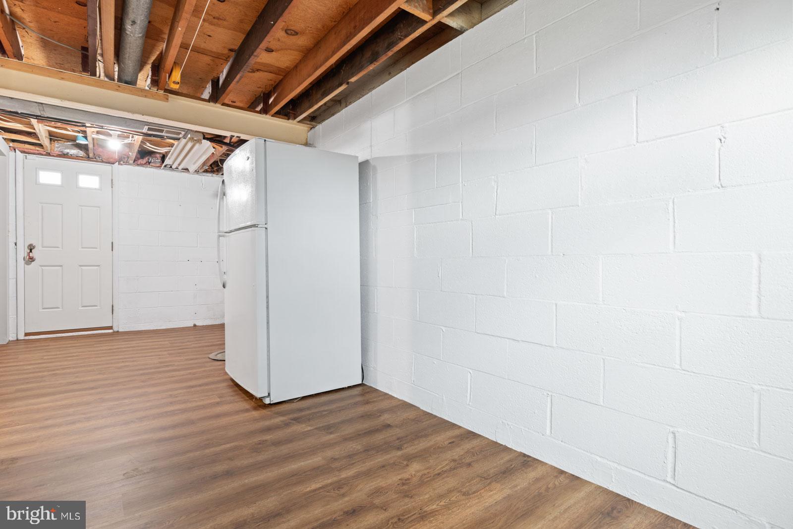 CARROLLWOOD - Residential