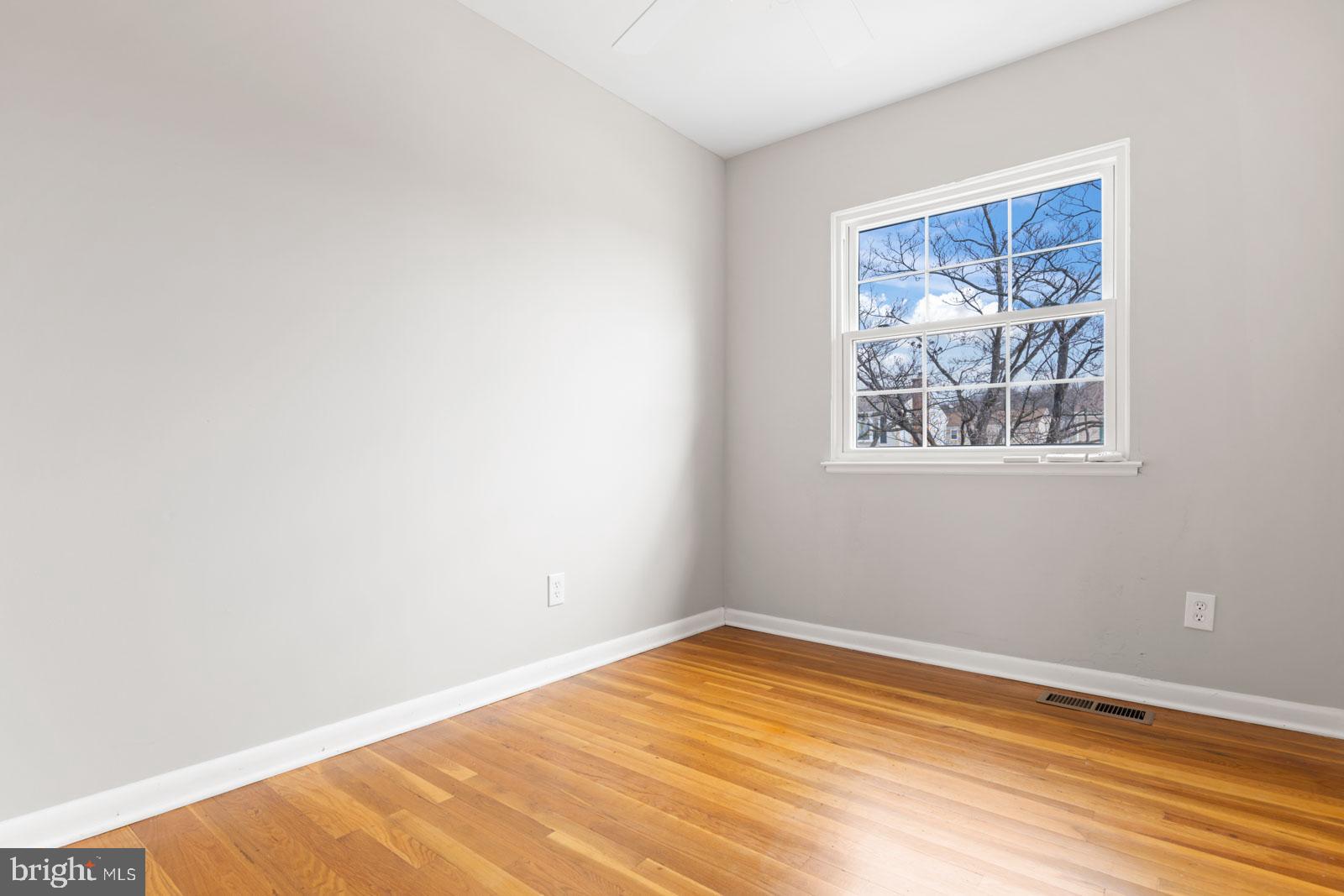 CARROLLWOOD - Residential