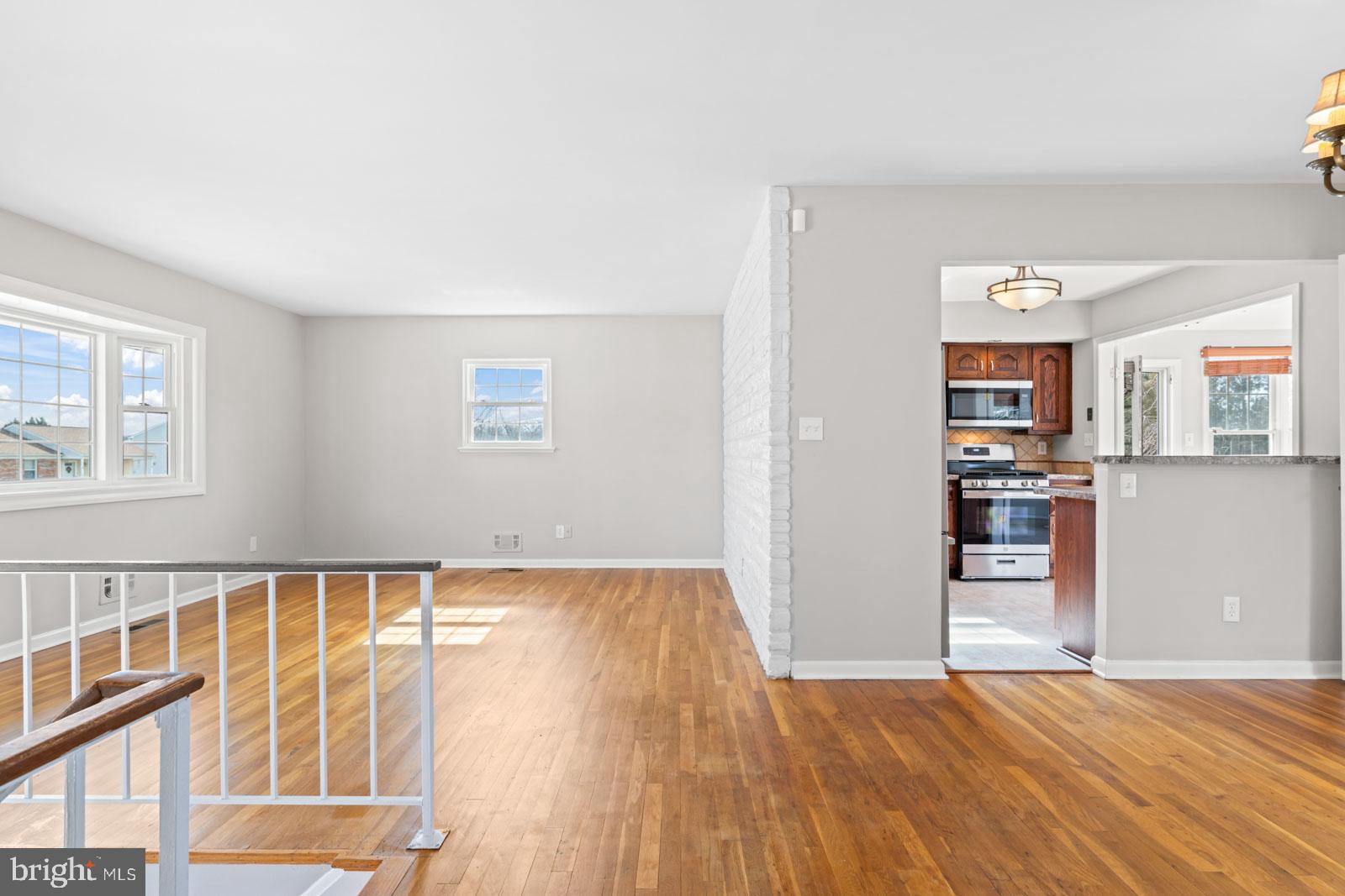 CARROLLWOOD - Residential