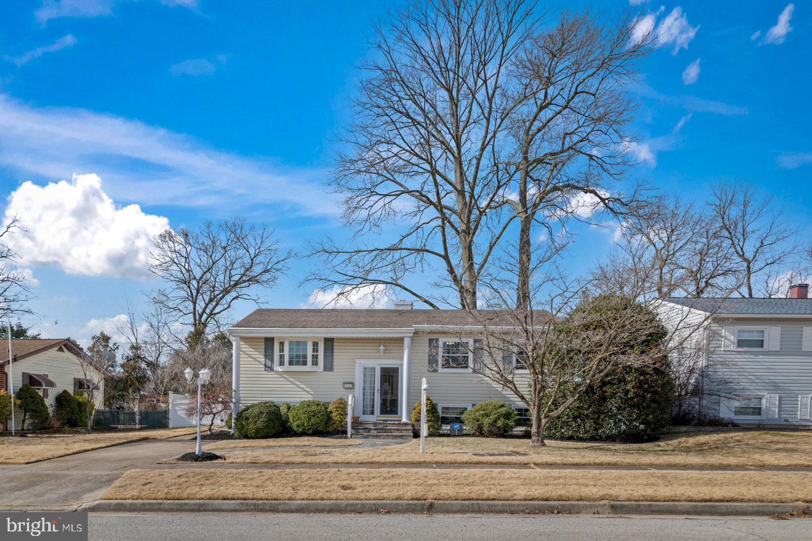 CARROLLWOOD - Residential