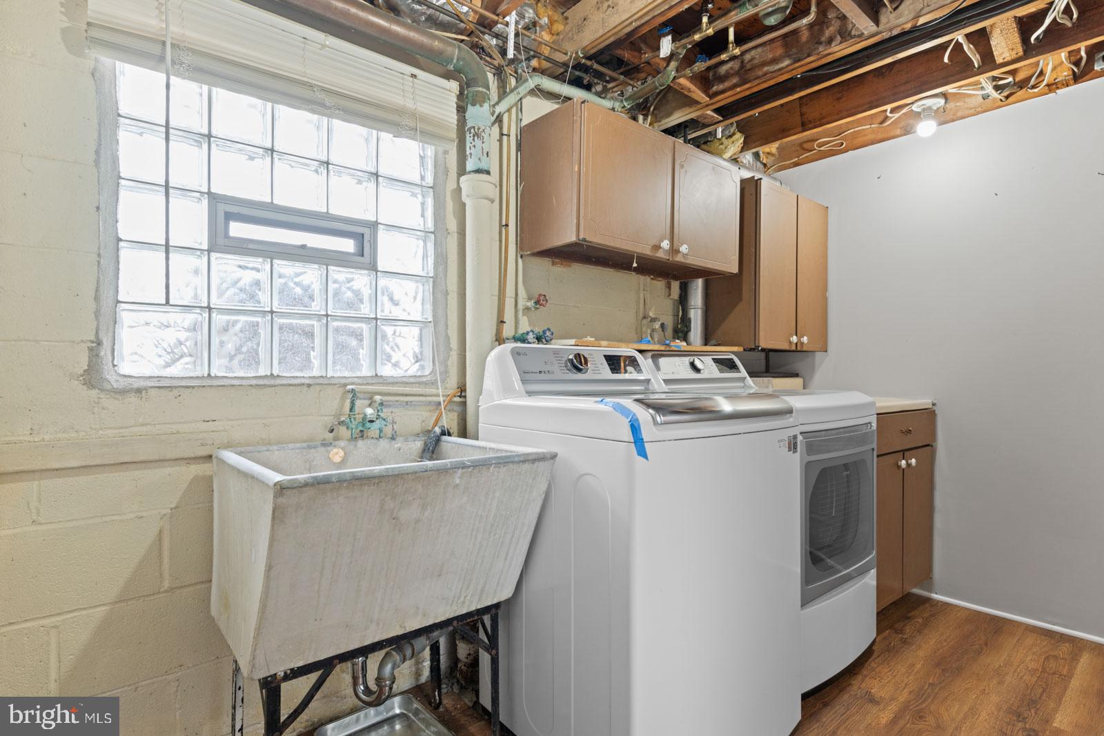 CARROLLWOOD - Residential