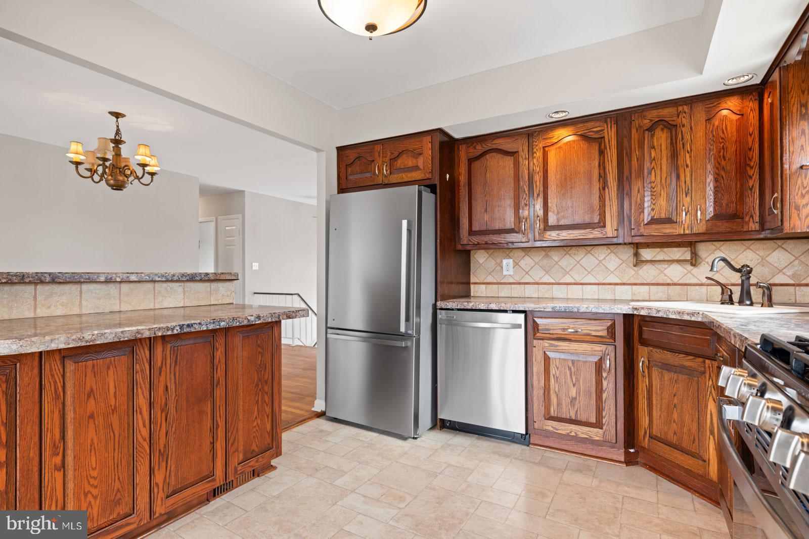 CARROLLWOOD - Residential