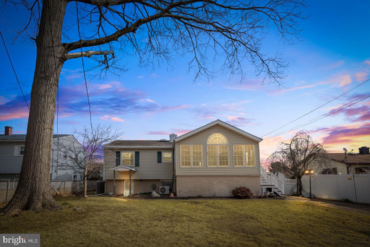 CARROLLWOOD - Residential