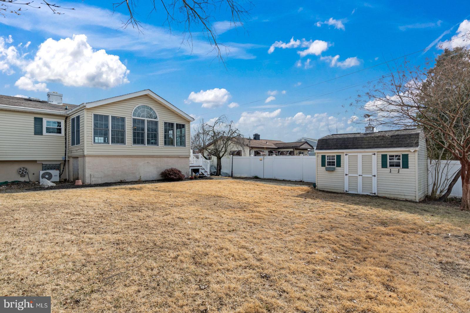 CARROLLWOOD - Residential