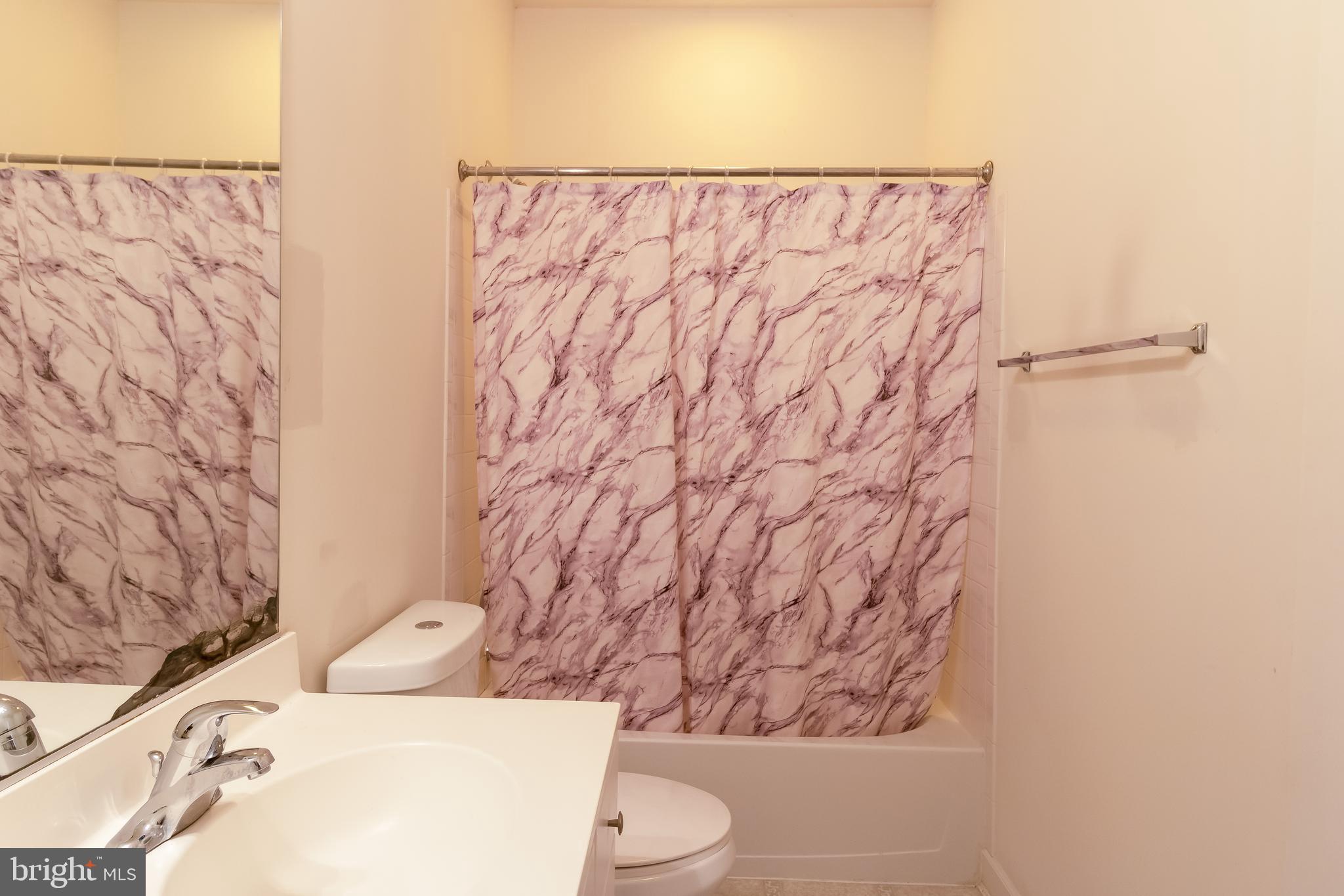 KINGSVIEW VILLAGE - Residential