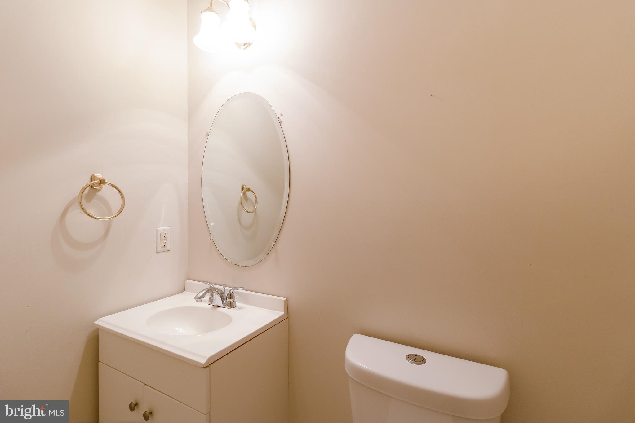 KINGSVIEW VILLAGE - Residential