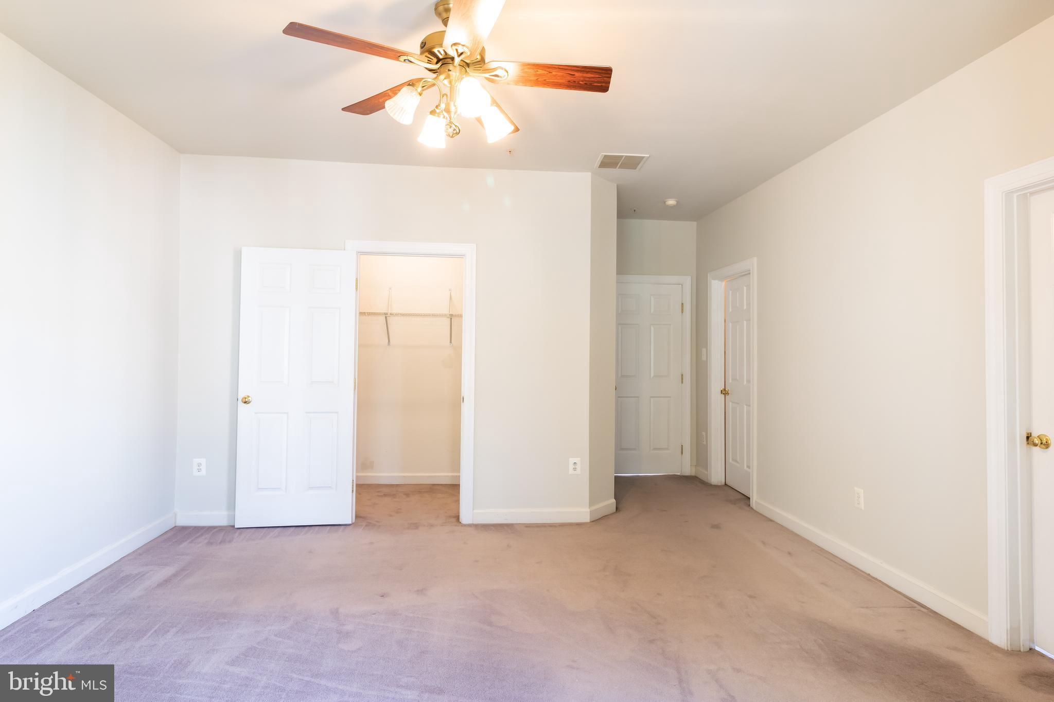 KINGSVIEW VILLAGE - Residential