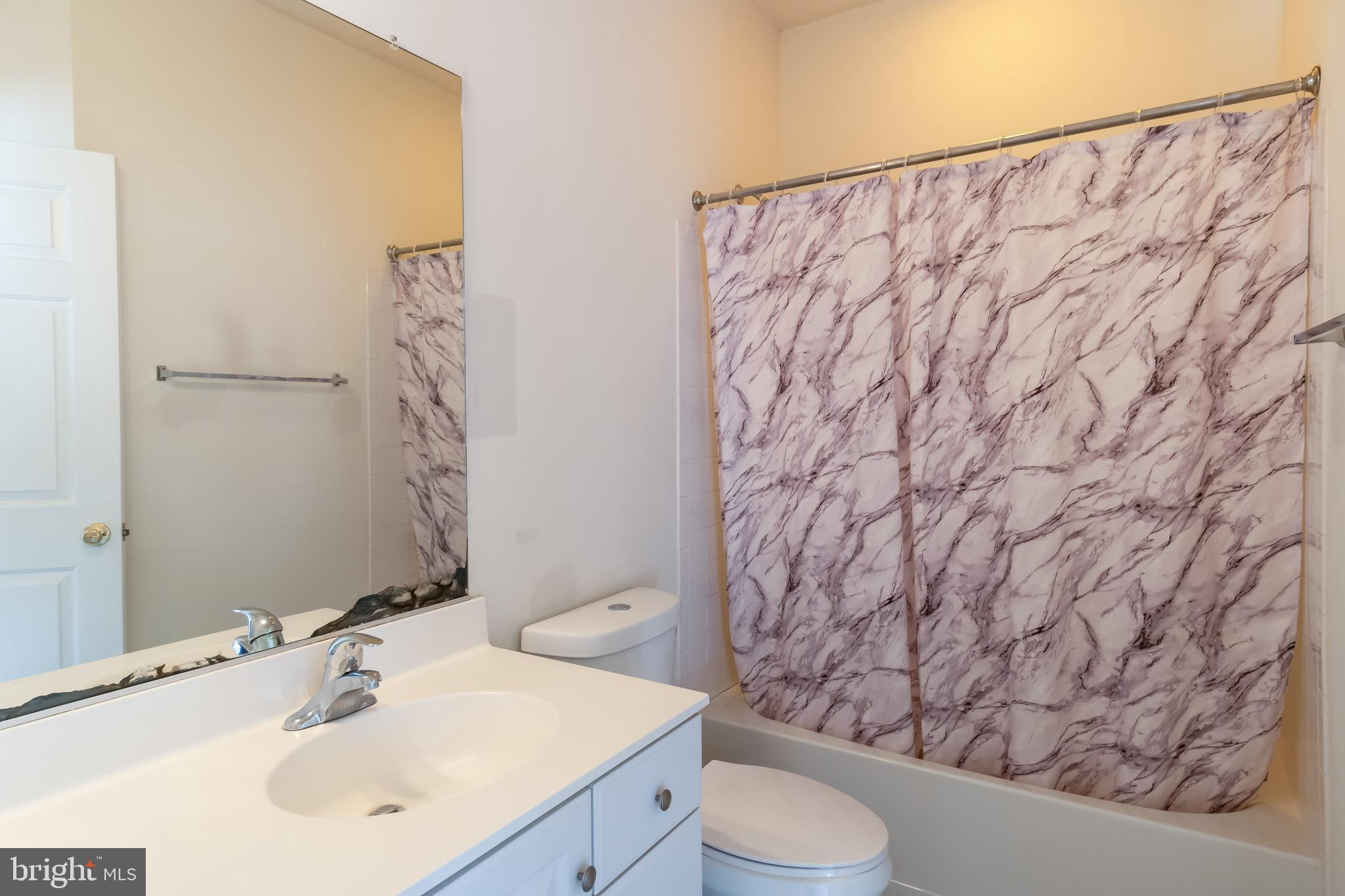 KINGSVIEW VILLAGE - Residential