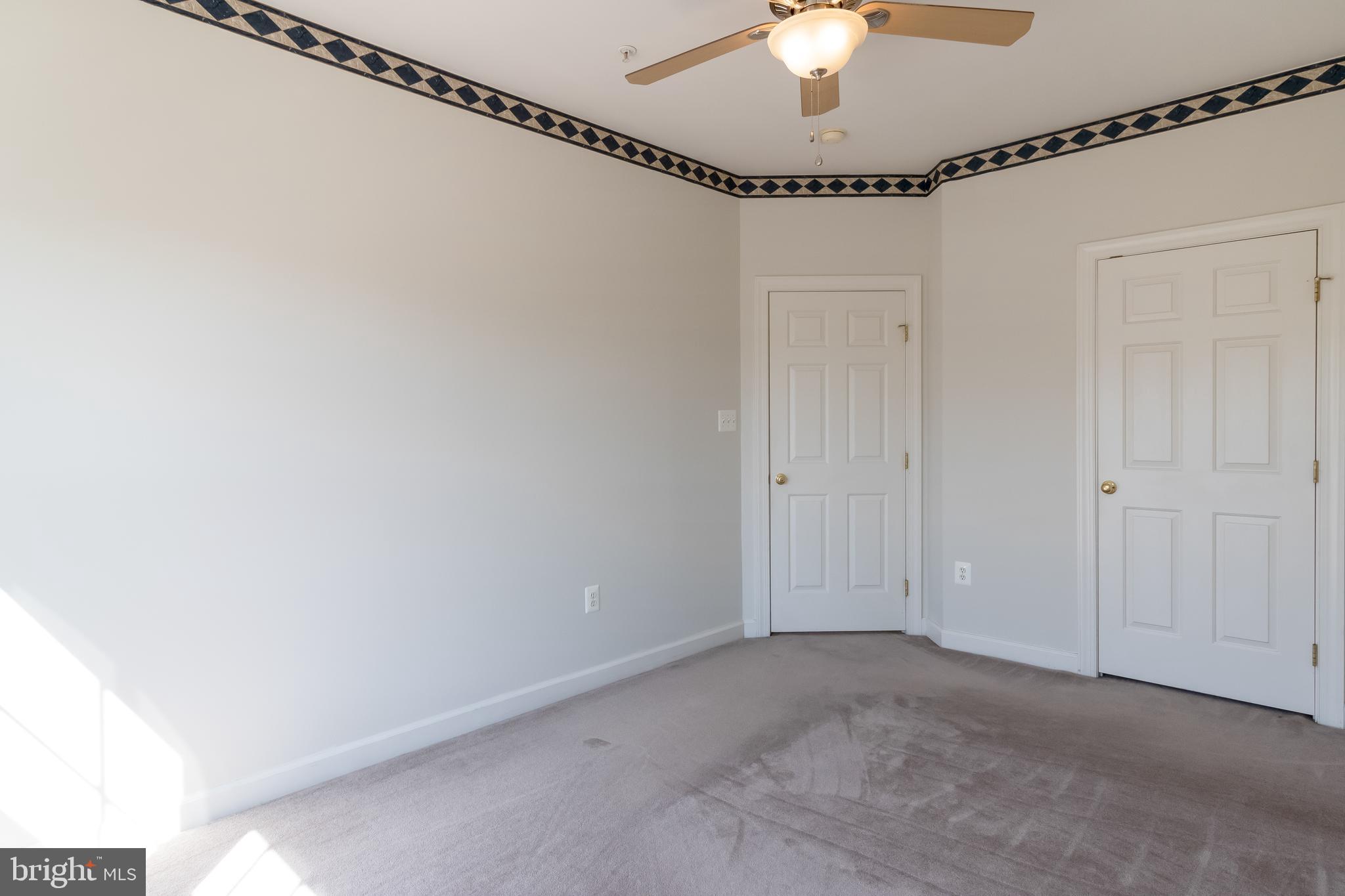 KINGSVIEW VILLAGE - Residential