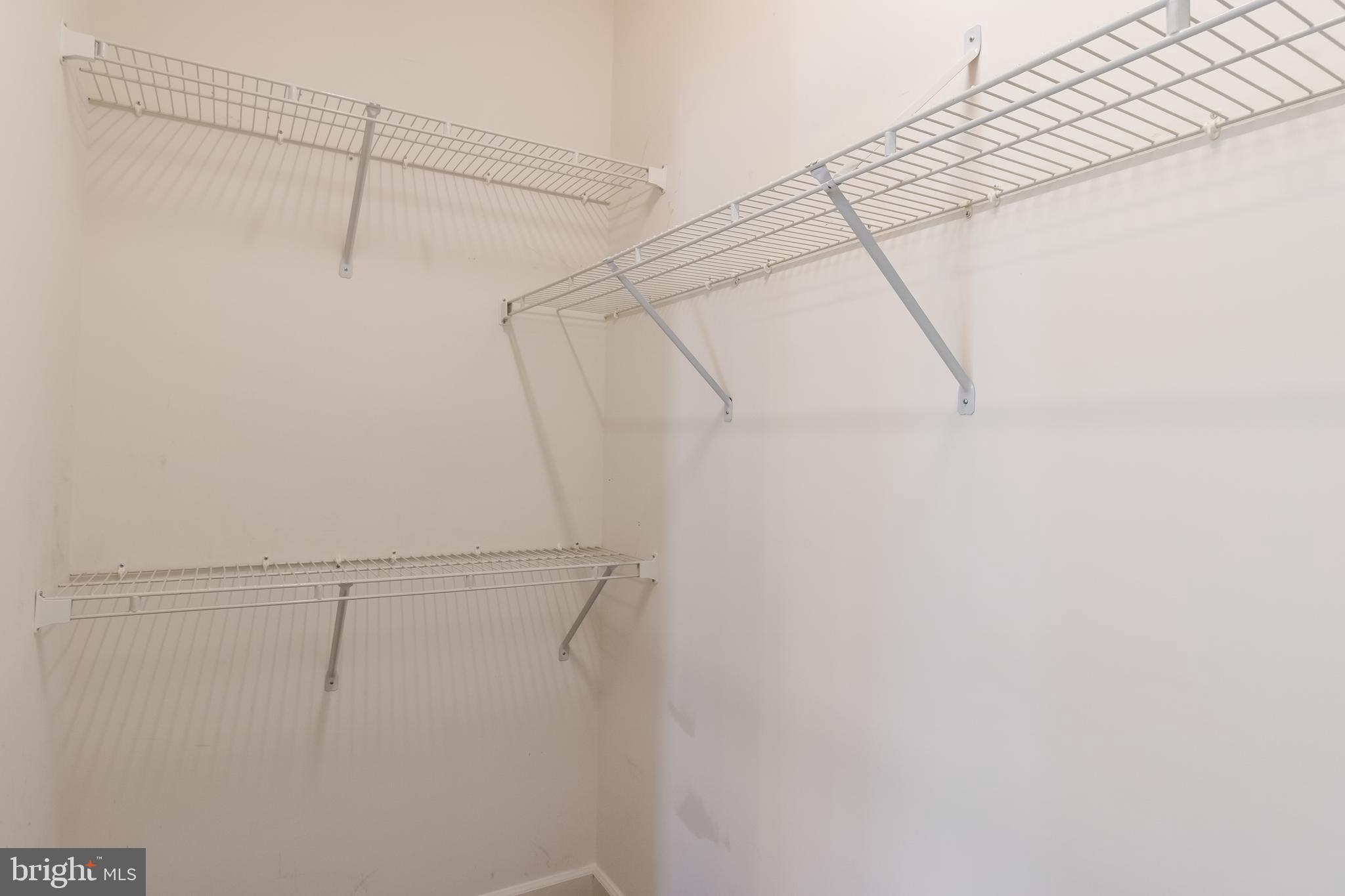 KINGSVIEW VILLAGE - Residential