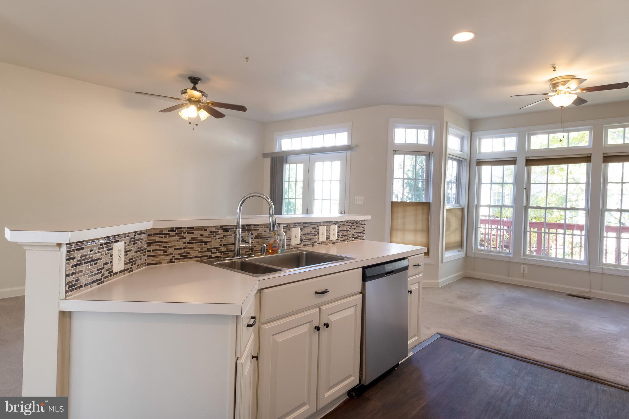 KINGSVIEW VILLAGE - Residential