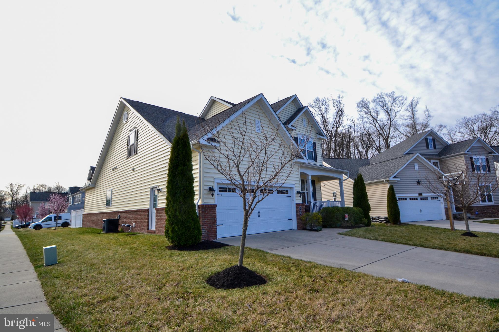 RESIDENCES AT QUARRY PLACE - Residential