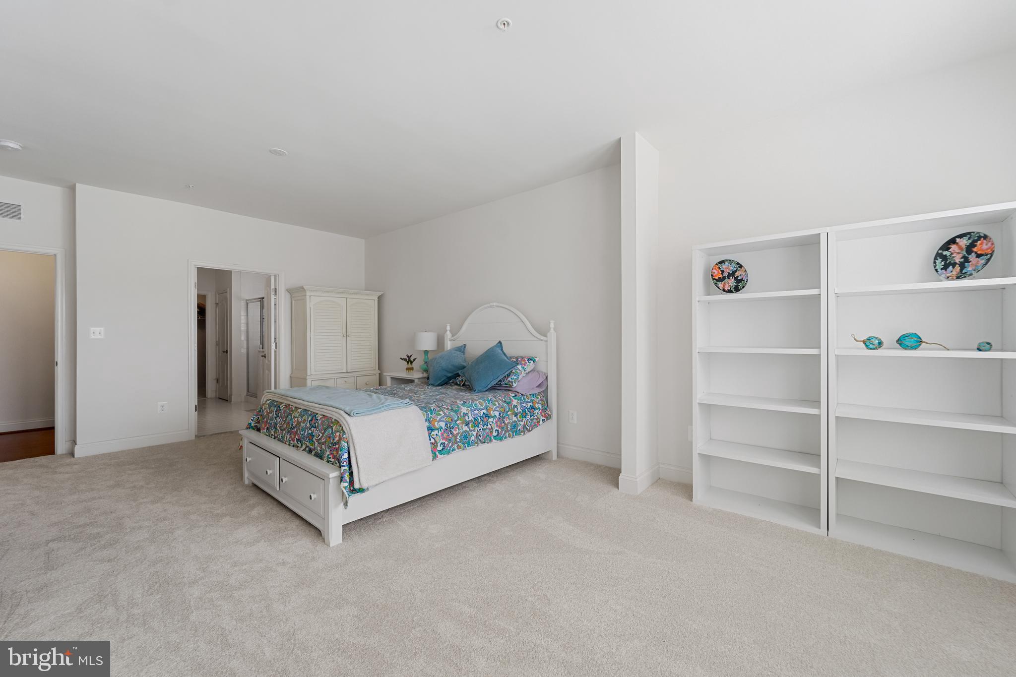 RESIDENCES AT QUARRY PLACE - Residential