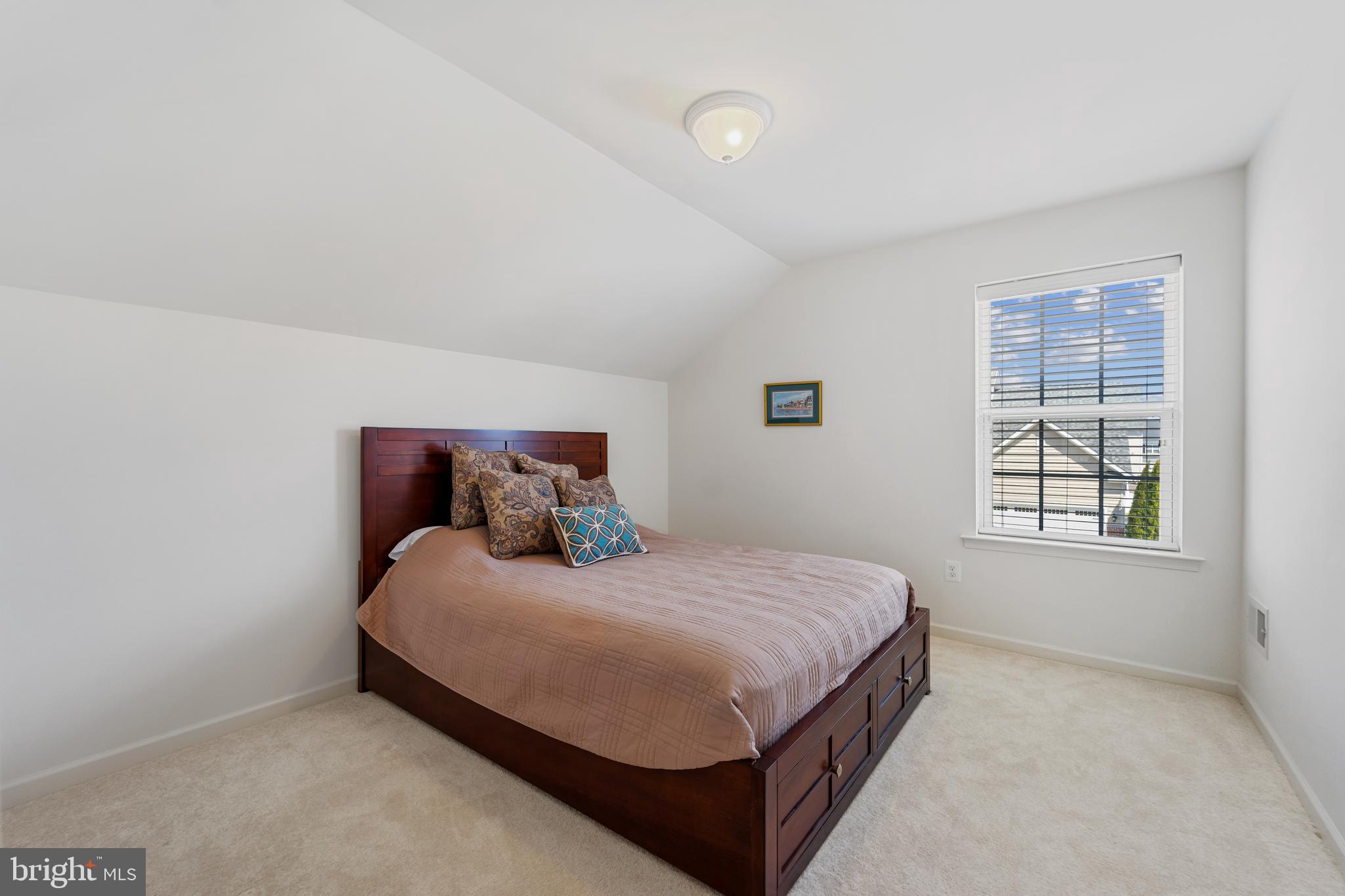 RESIDENCES AT QUARRY PLACE - Residential