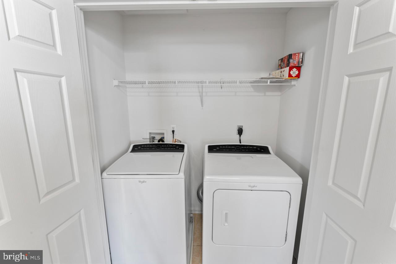 AUSTIN RIDGE - Residential Lease