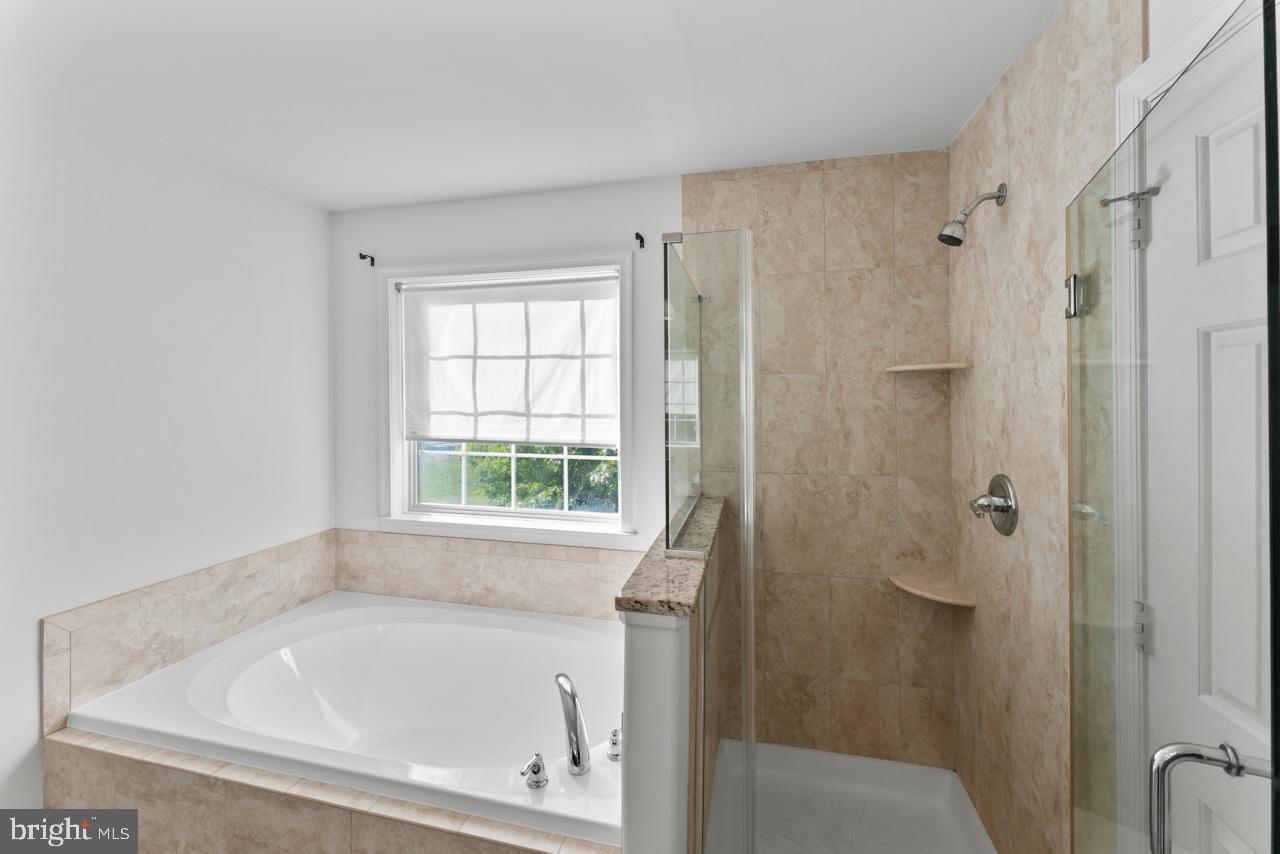 AUSTIN RIDGE - Residential Lease