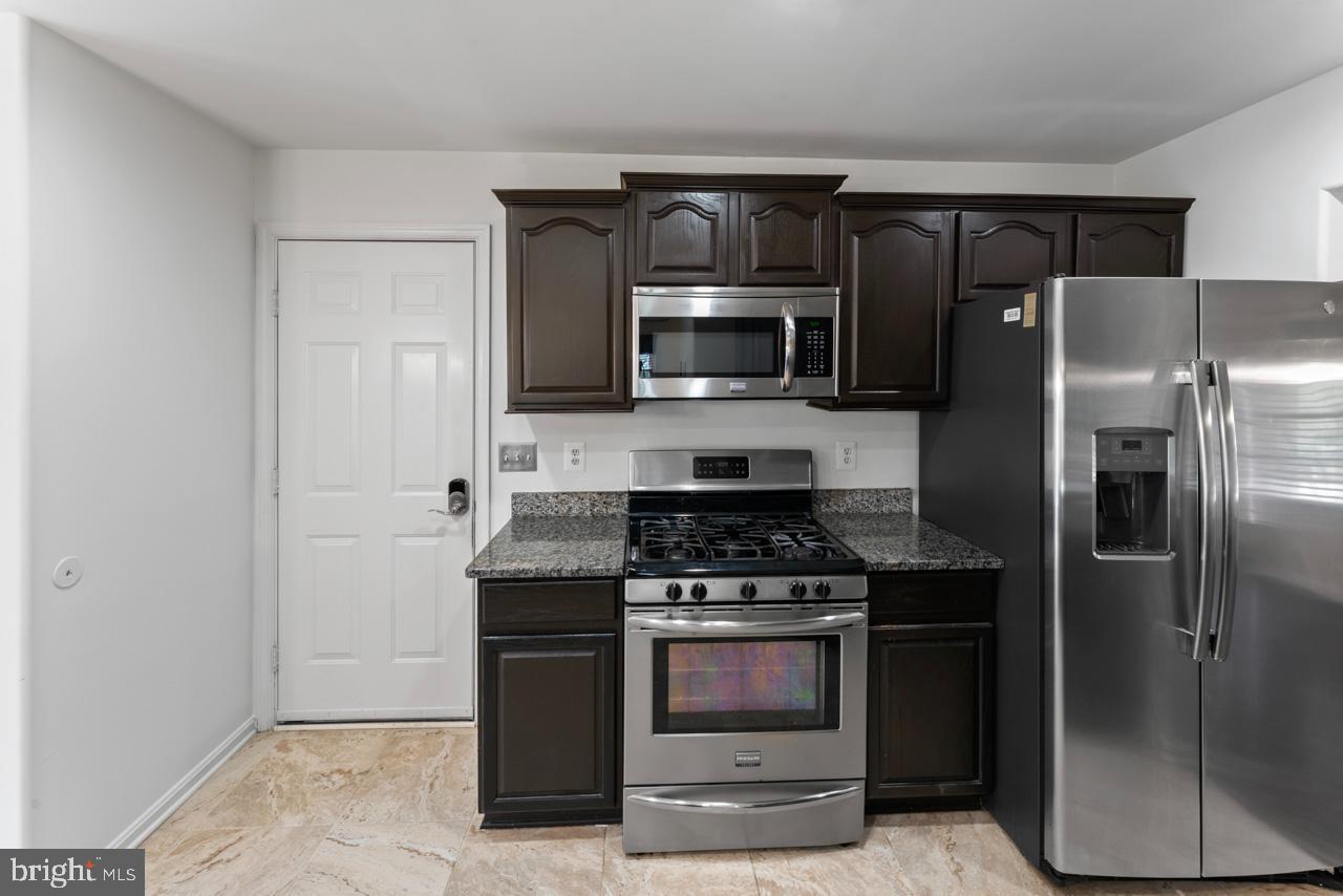 AUSTIN RIDGE - Residential Lease