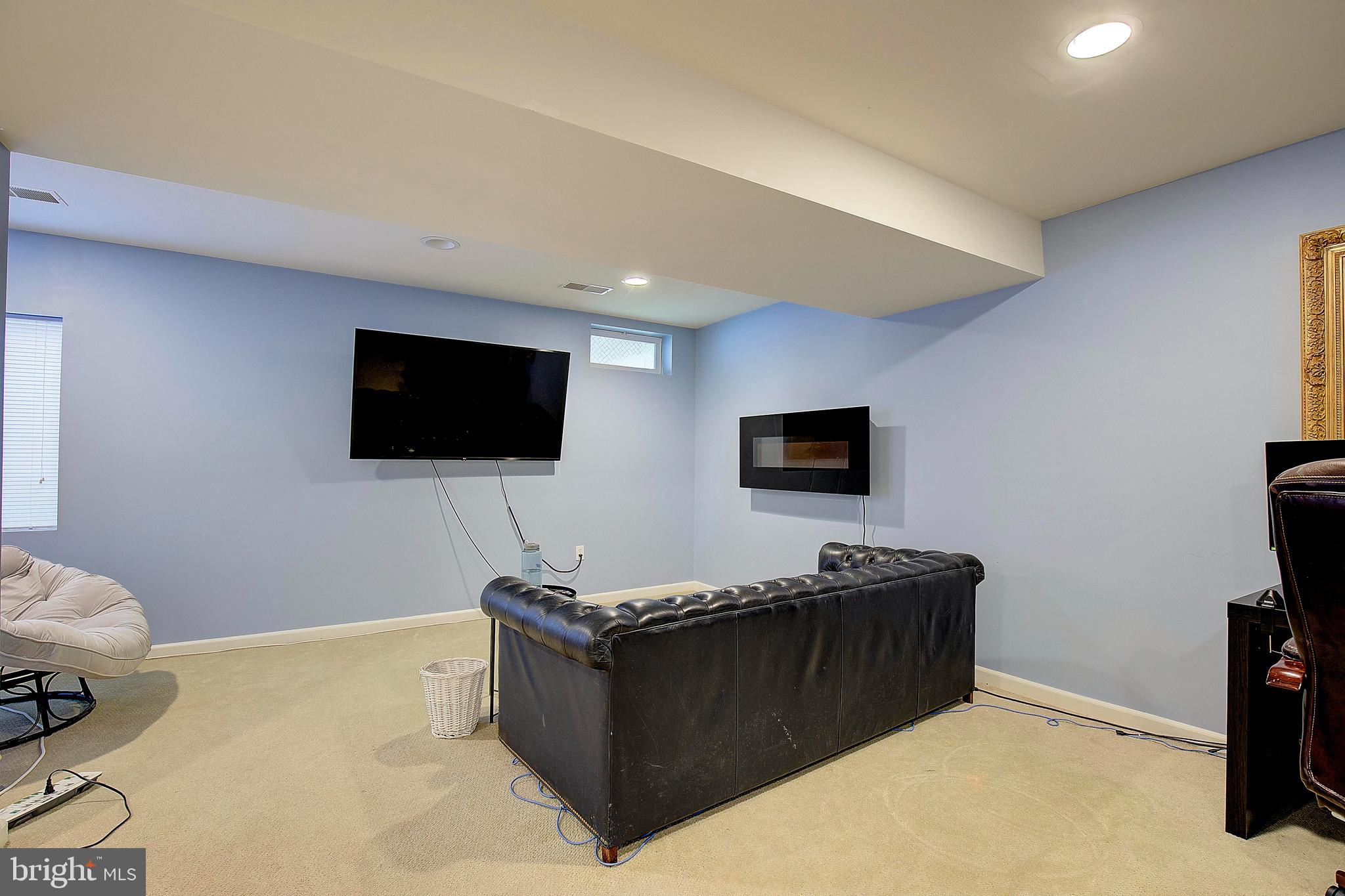 RICHFIELD STATION VILLAGE - Residential Lease