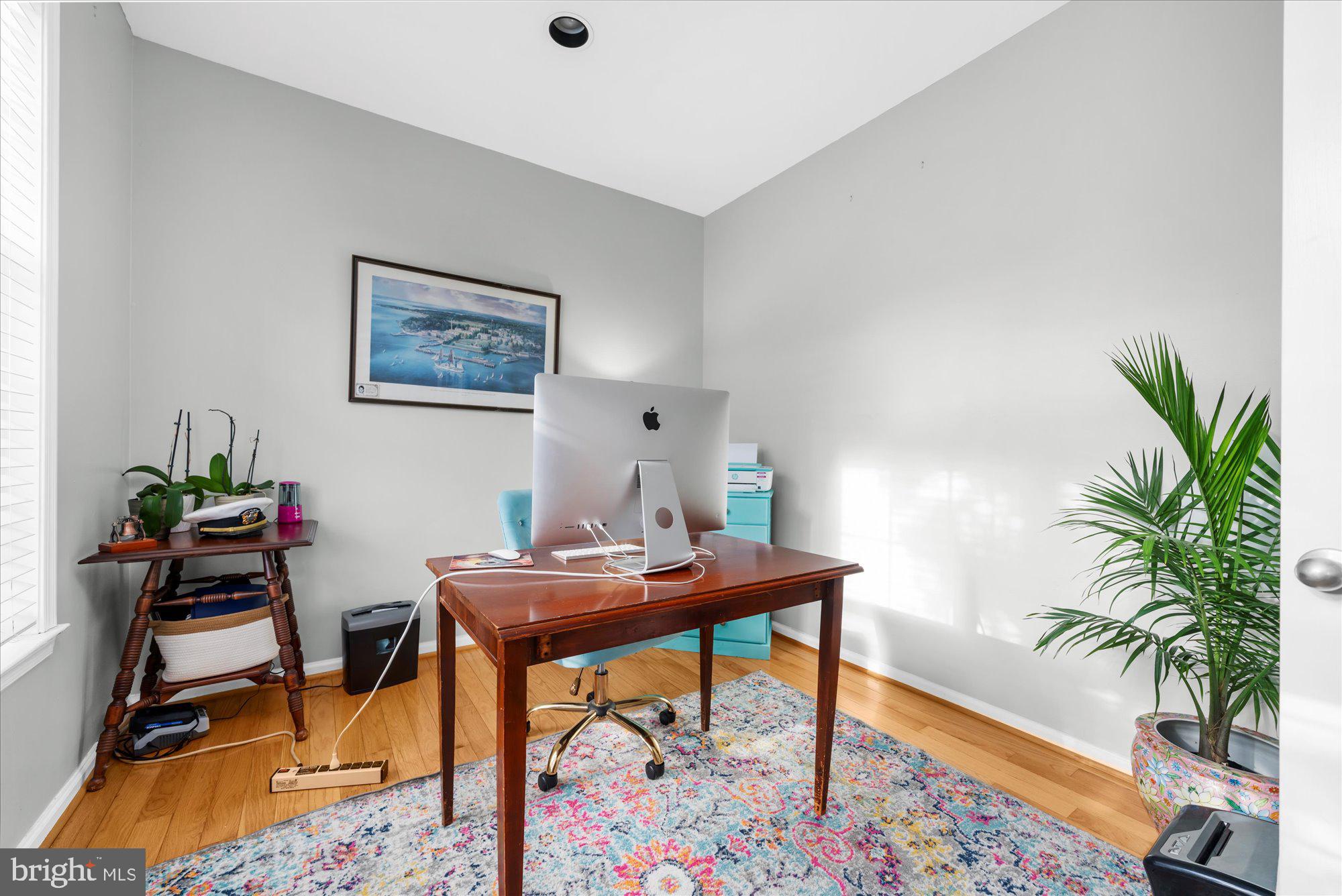 LAUREL HEIGHTS - Residential