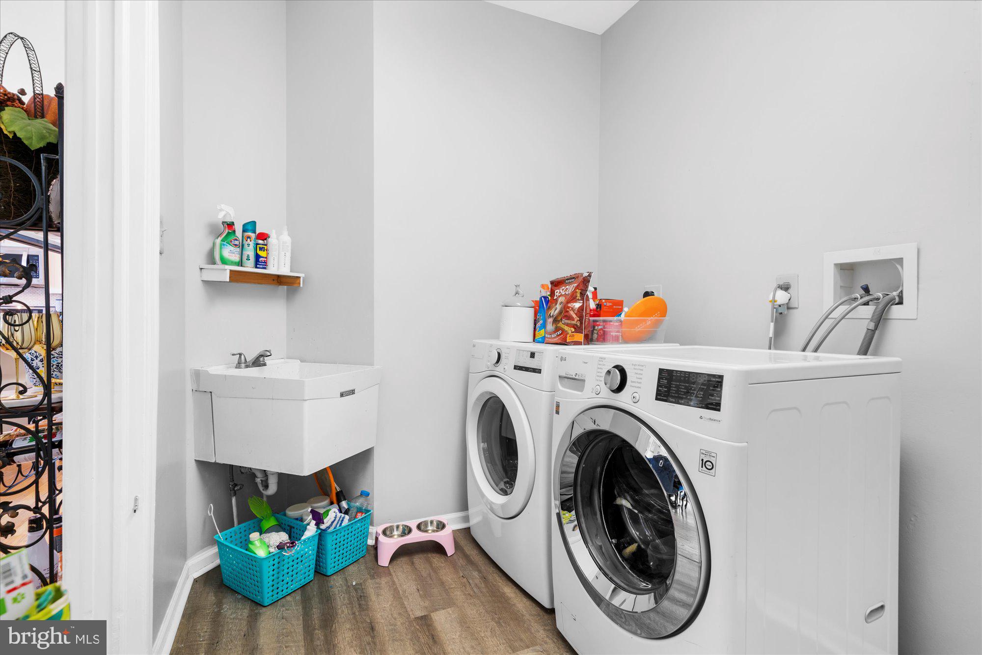 LAUREL HEIGHTS - Residential