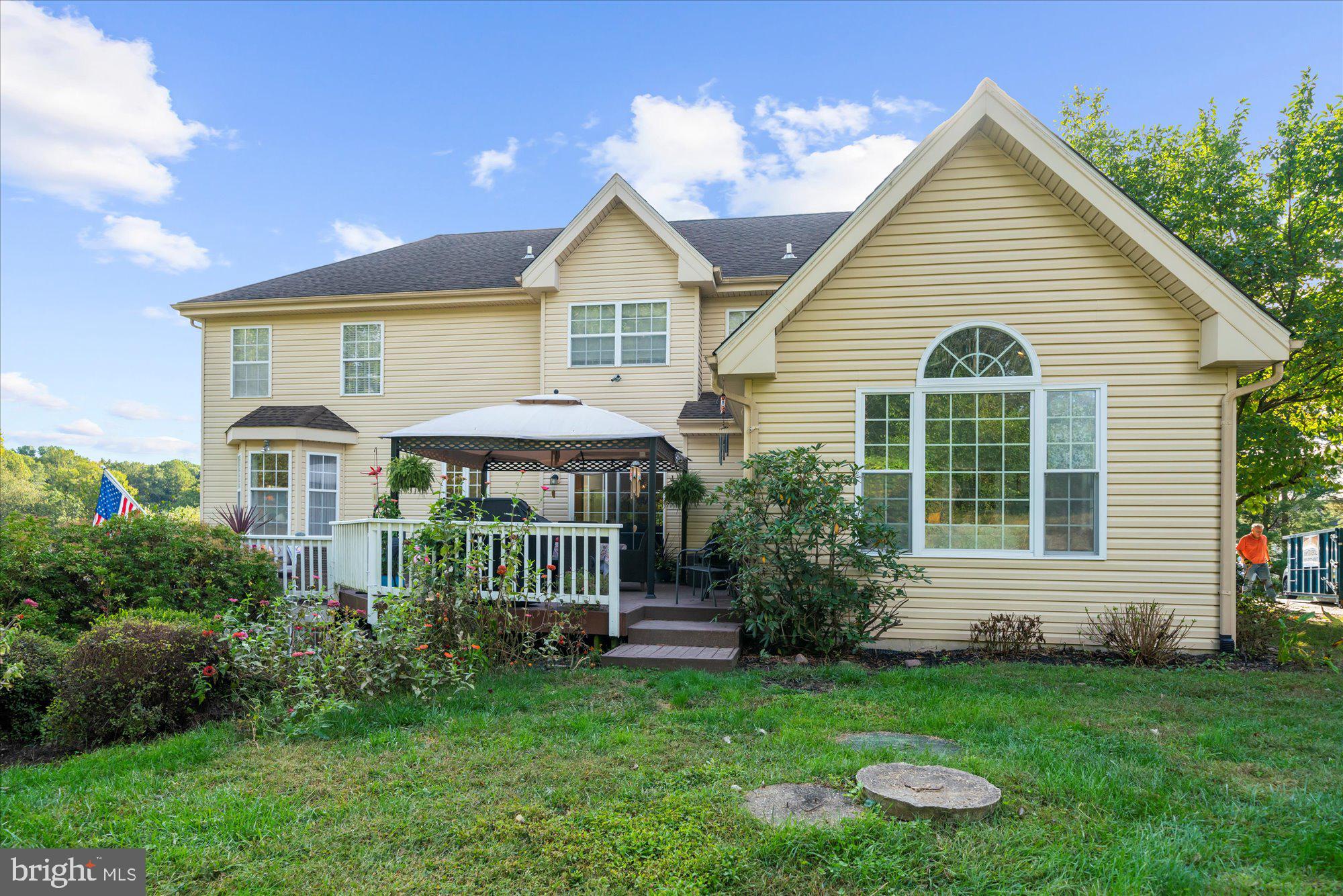 LAUREL HEIGHTS - Residential