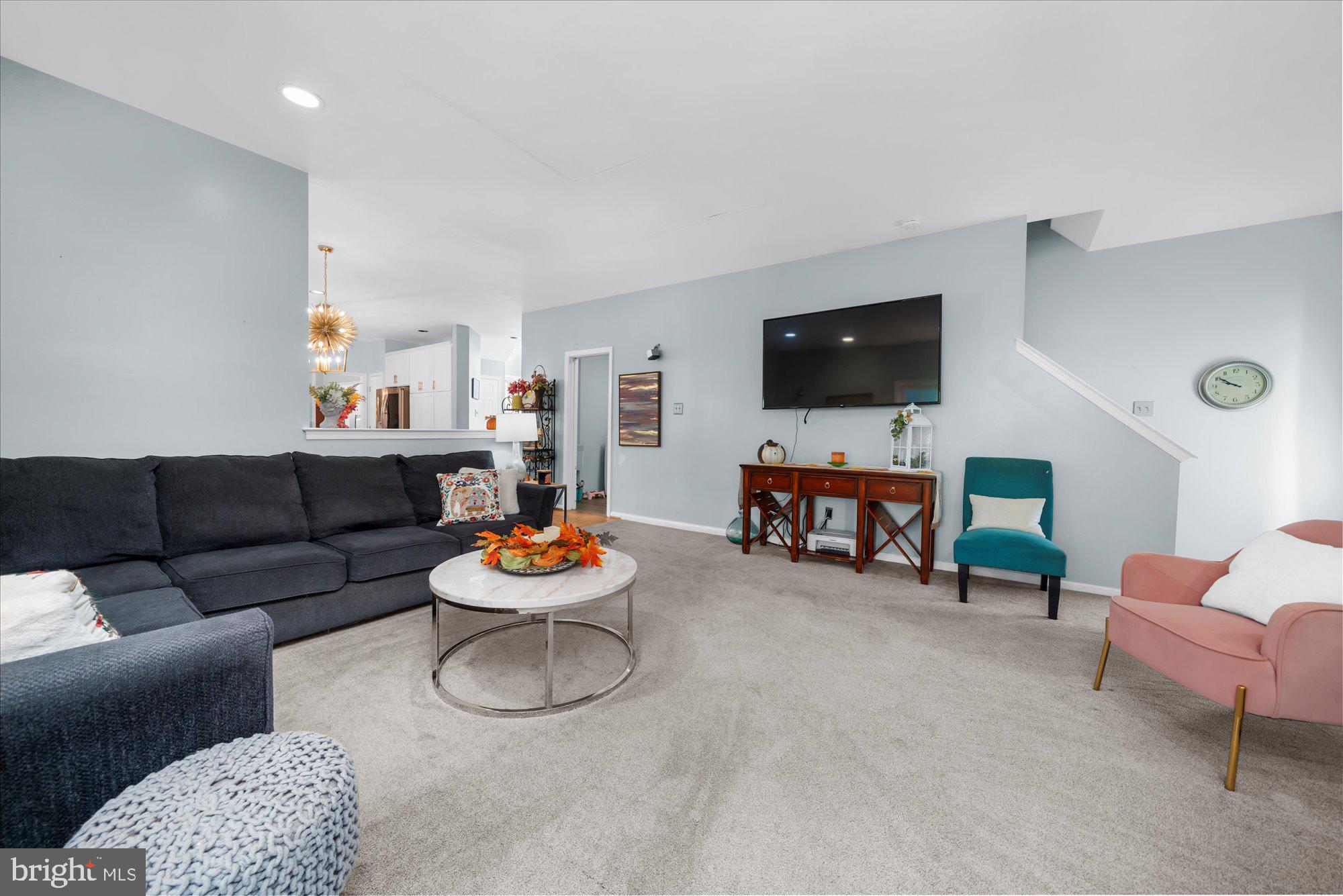 LAUREL HEIGHTS - Residential