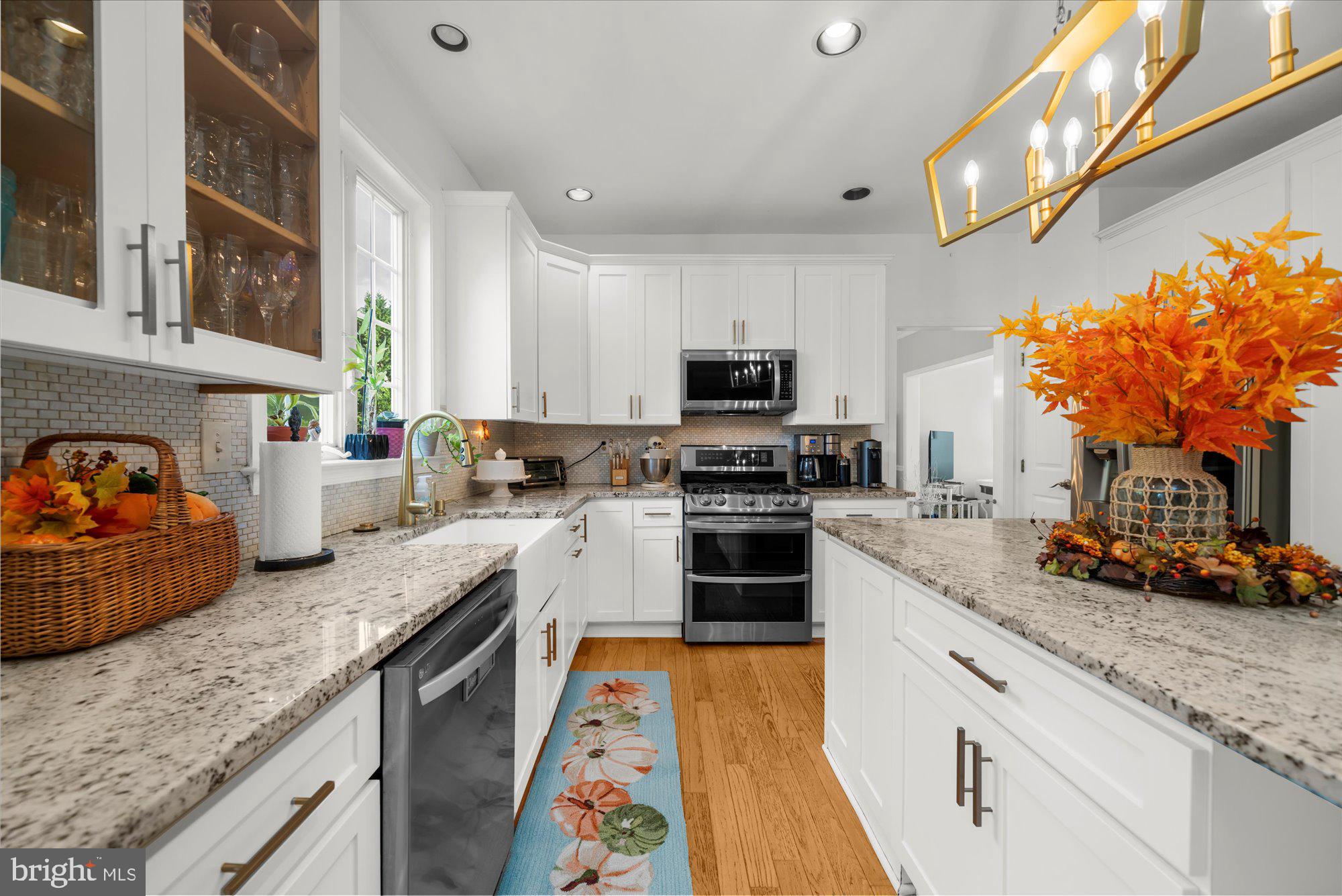 LAUREL HEIGHTS - Residential