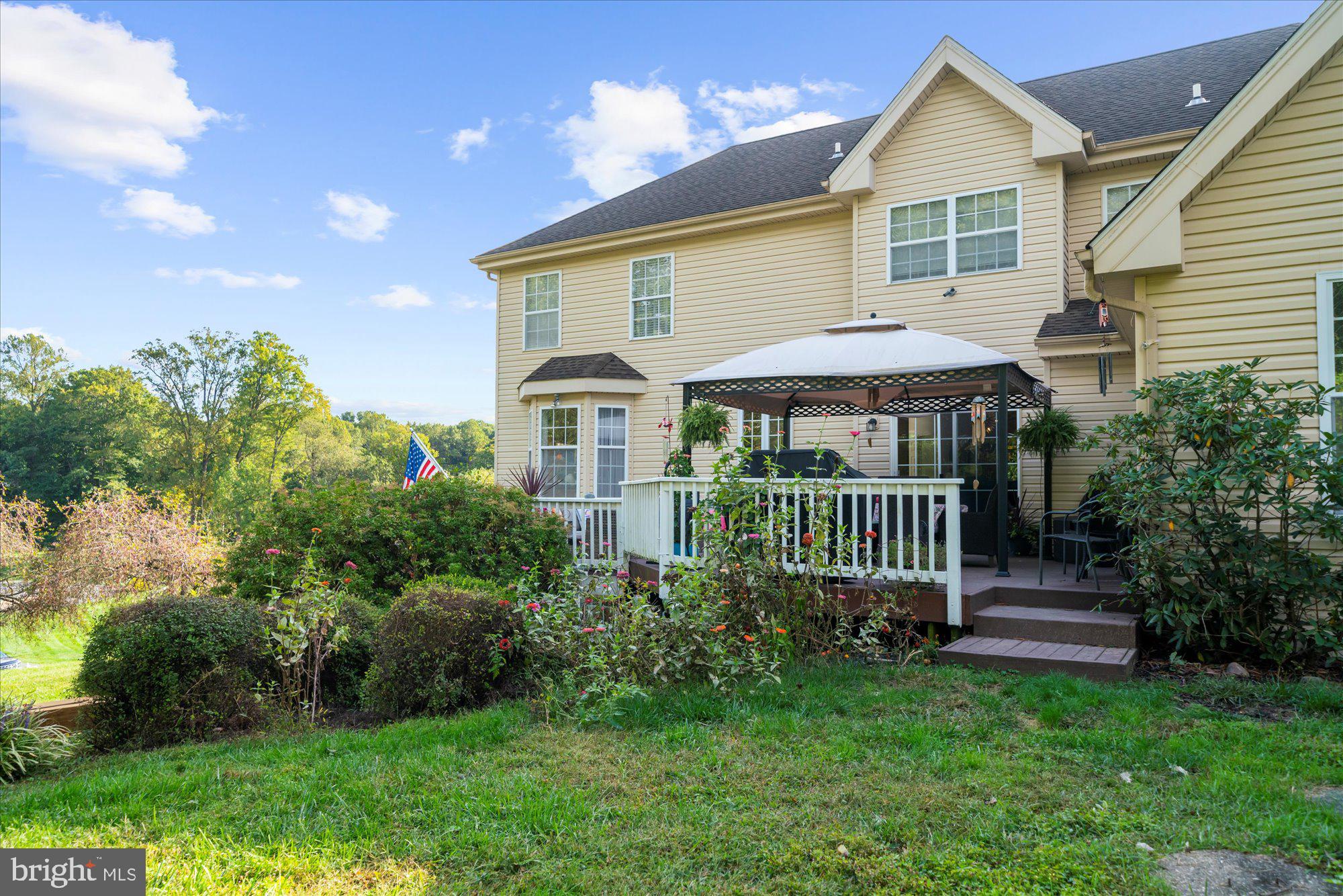 LAUREL HEIGHTS - Residential