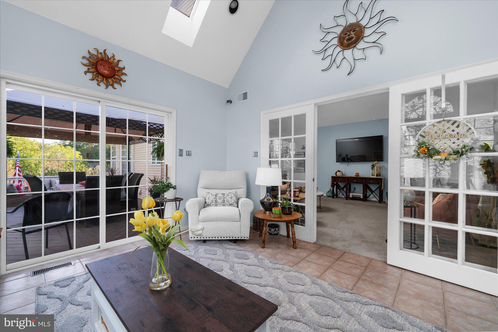 LAUREL HEIGHTS - Residential