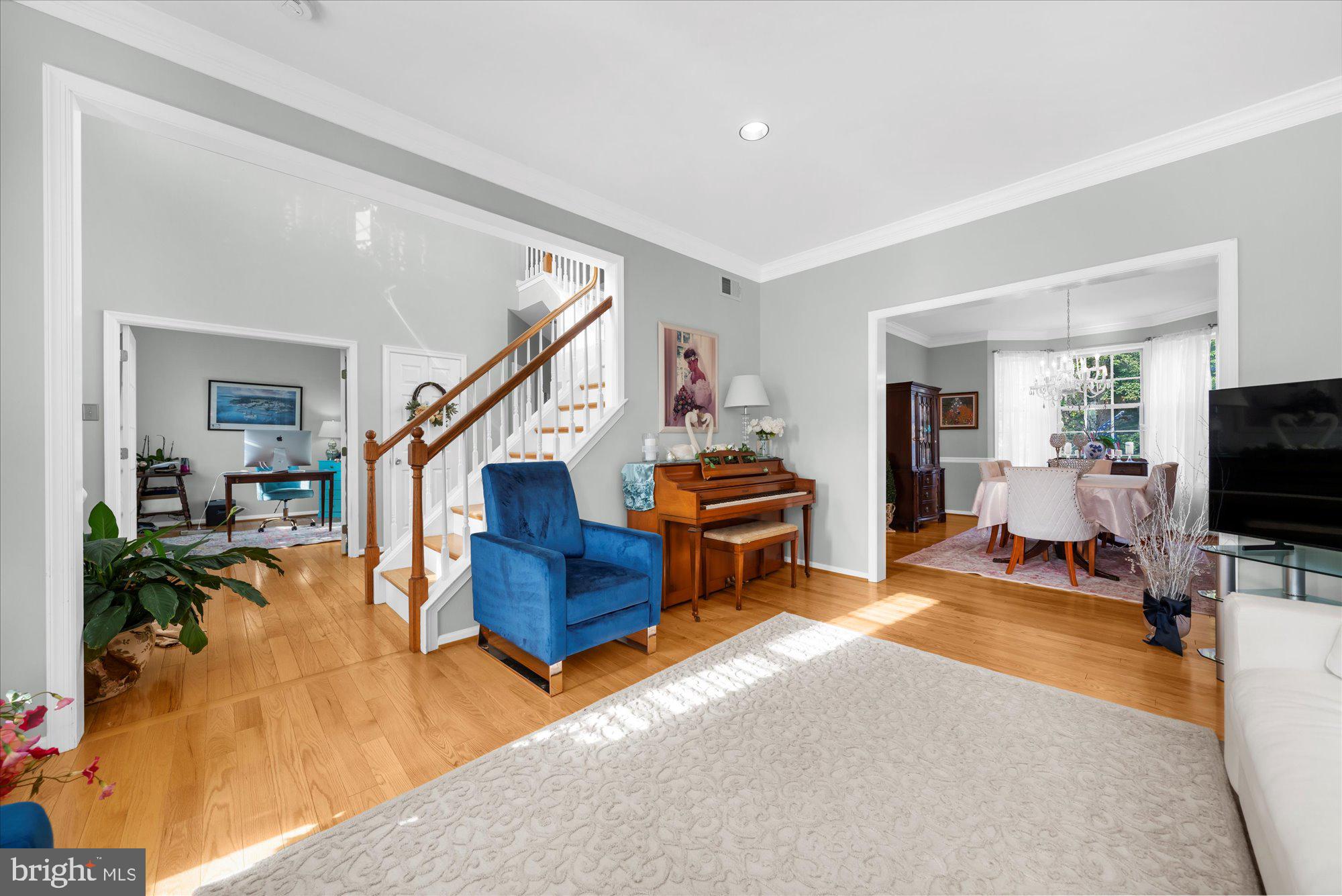 LAUREL HEIGHTS - Residential