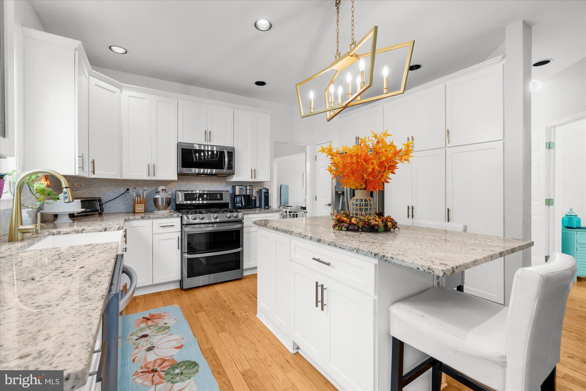 LAUREL HEIGHTS - Residential