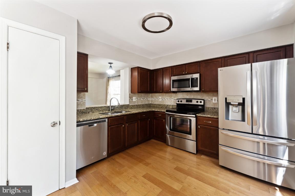 ELLICOTTS CHOICE - Residential