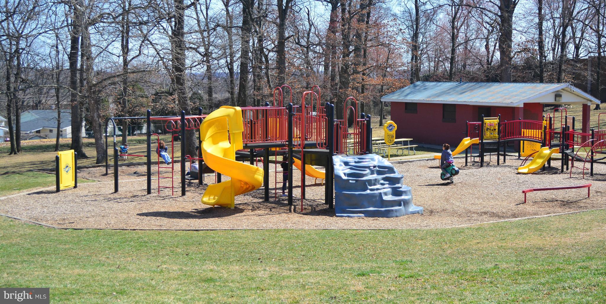 ARBOUR MANOR - Residential