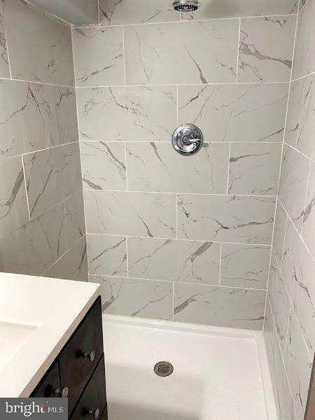 ARBOUR MANOR - Residential