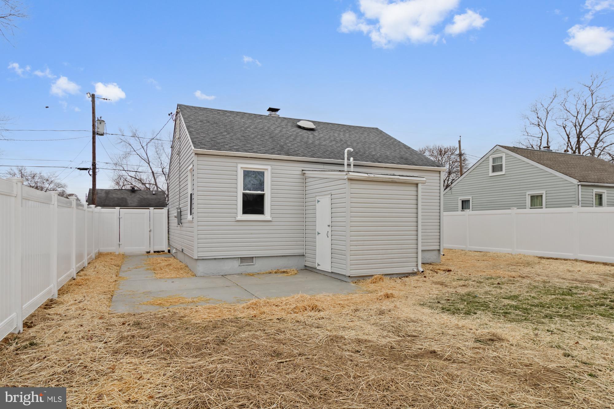 LYNDHURST - Residential