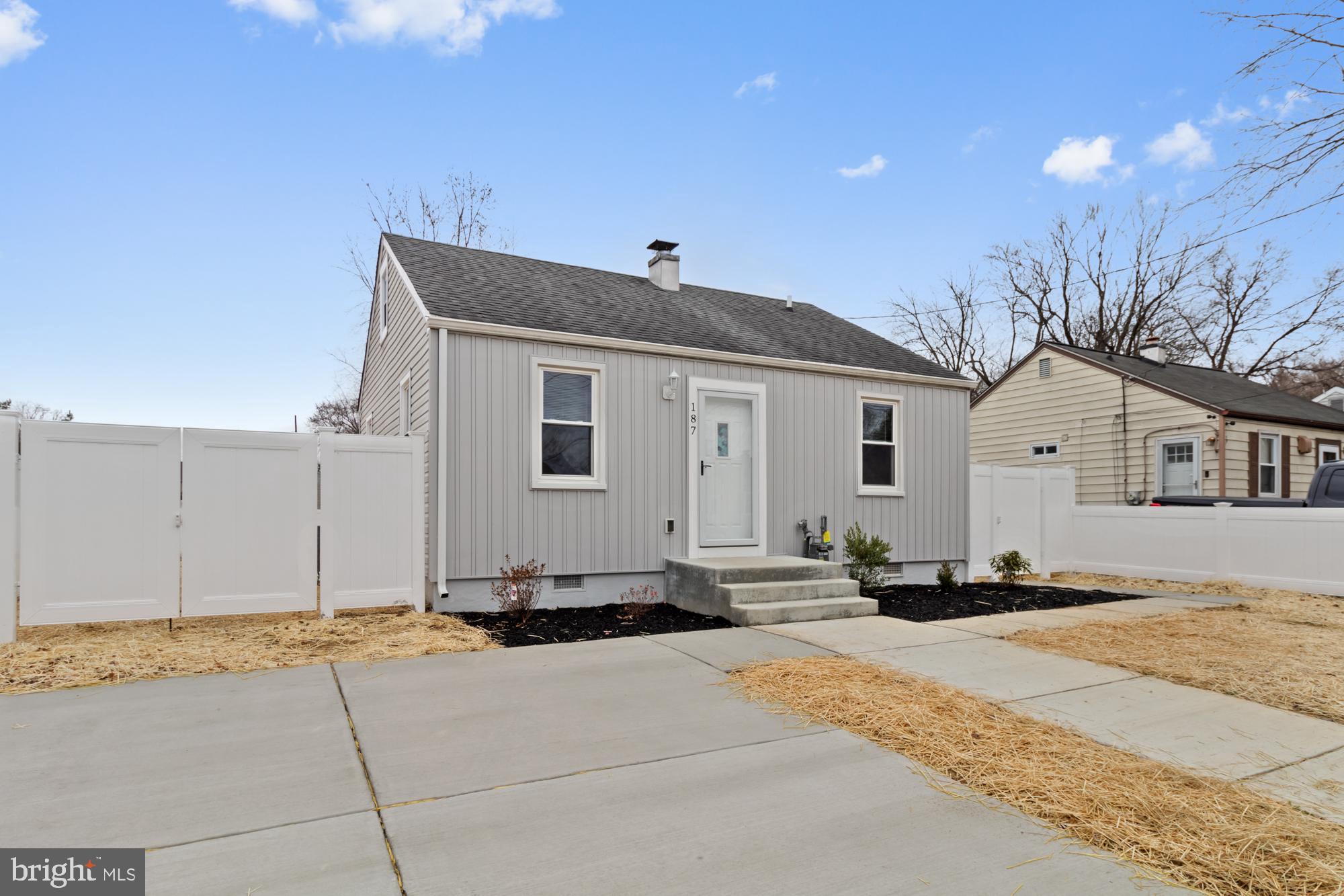 LYNDHURST - Residential