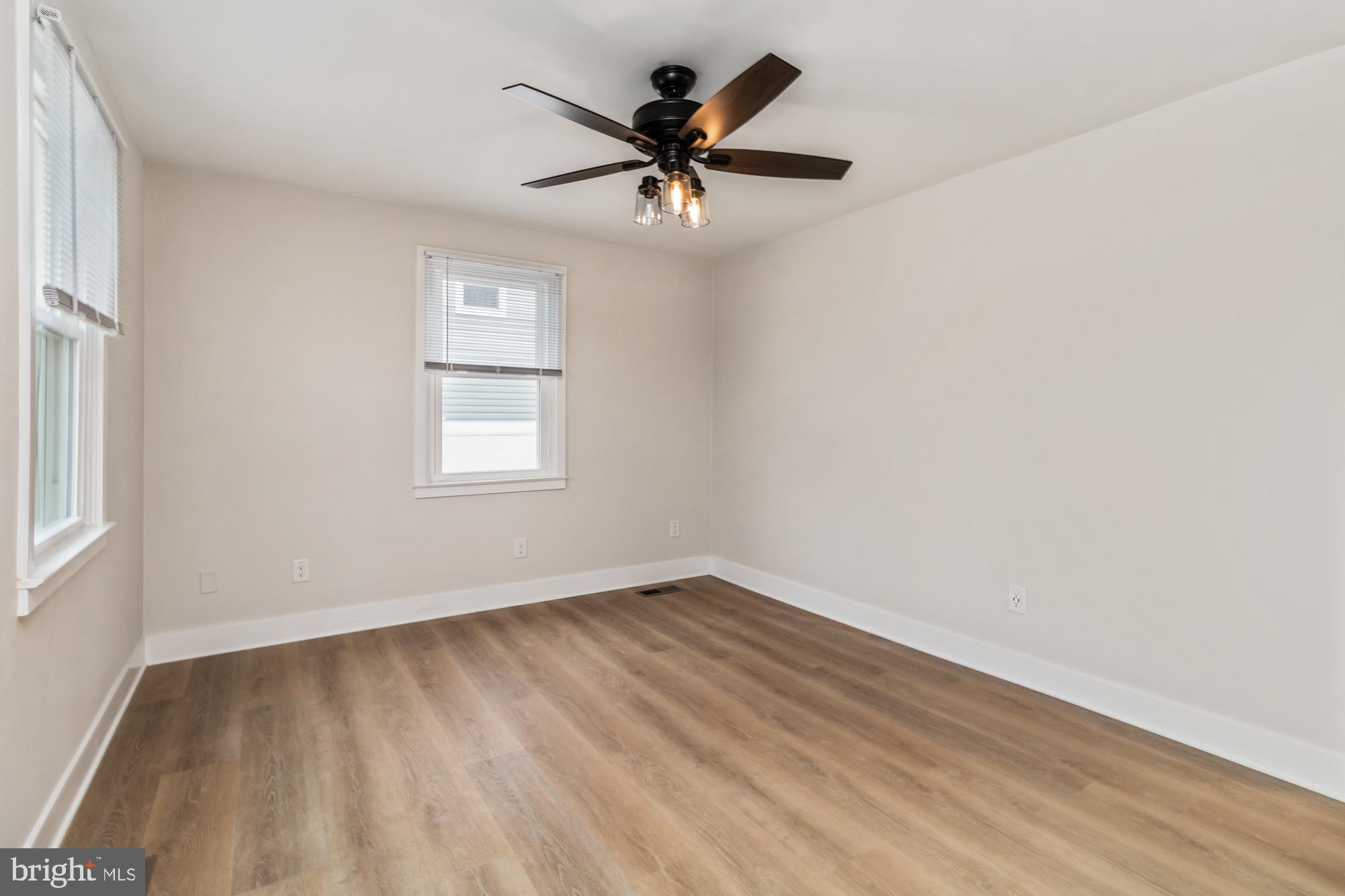 LYNDHURST - Residential
