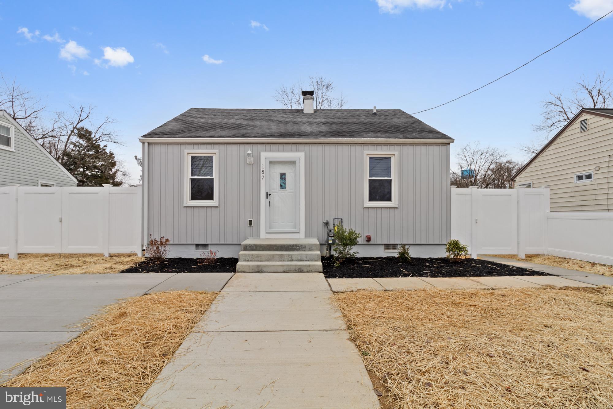 LYNDHURST - Residential