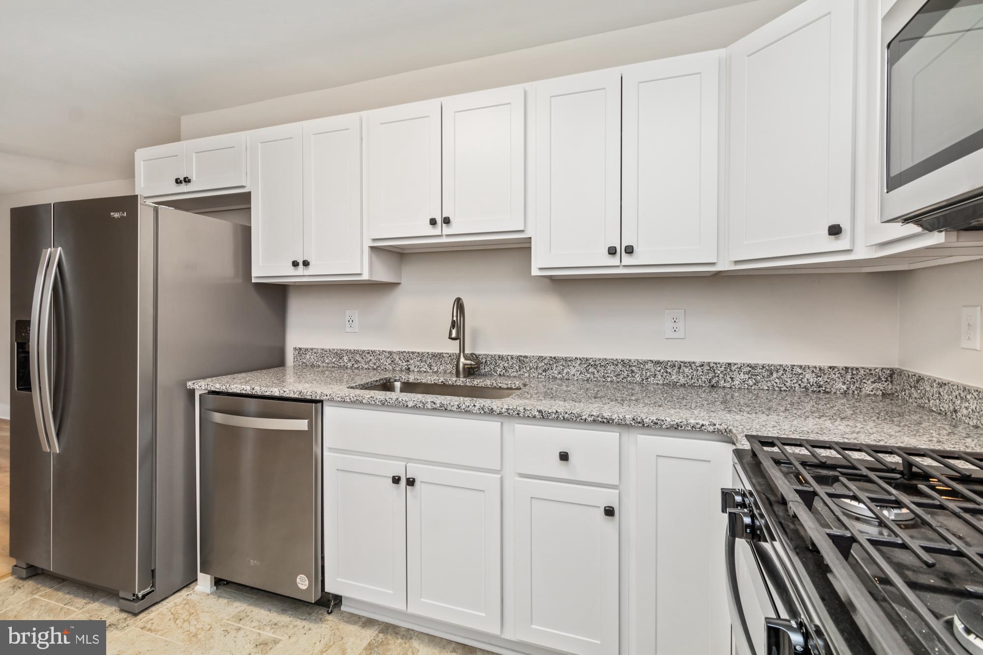 LYNDHURST - Residential